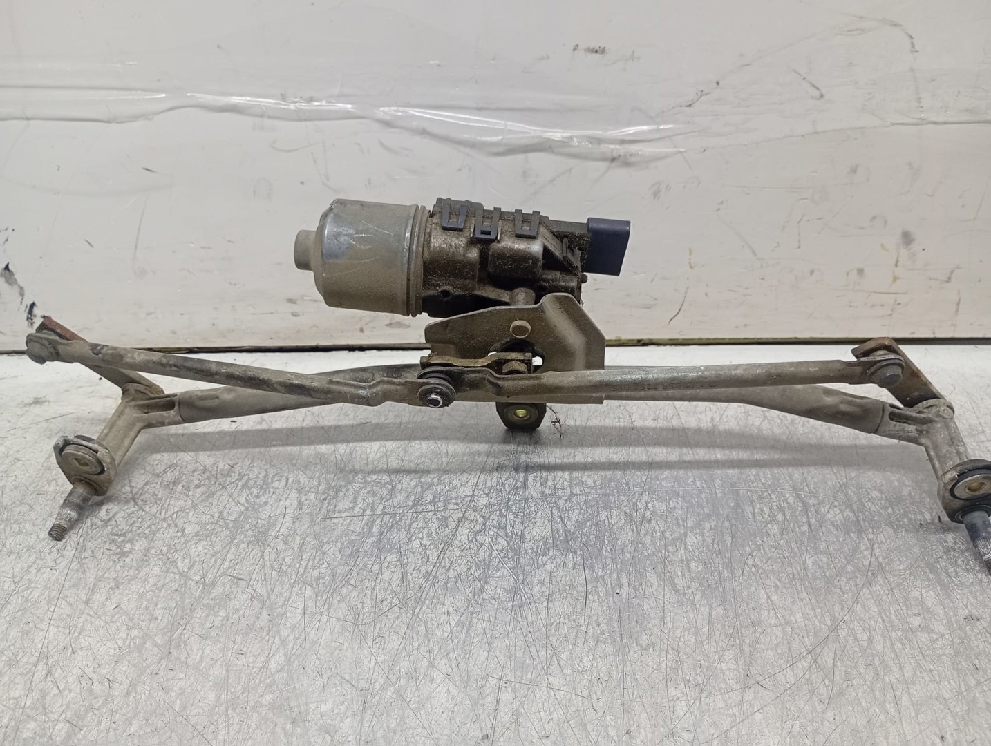 Ansamblu stergatoare parbriz 1j1955023C Volkswagen Golf 4 (1997 - 2006)