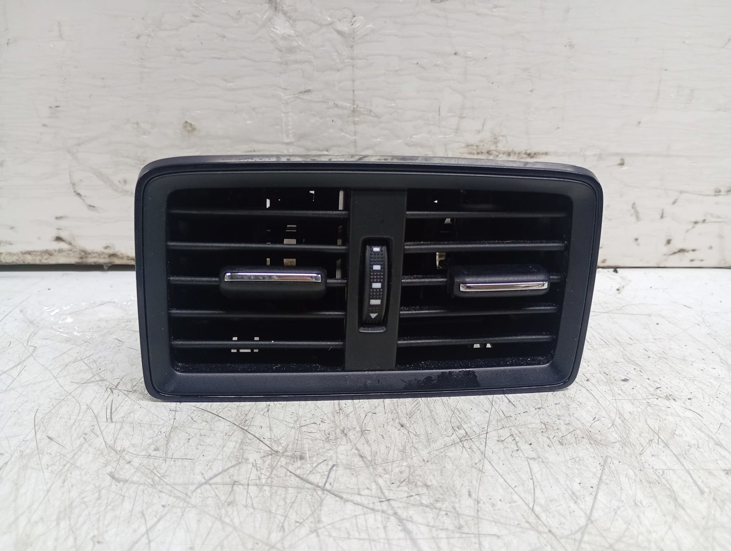 Grila ventilatie 565819203 Skoda Karoq 1 (2017 - 2025)