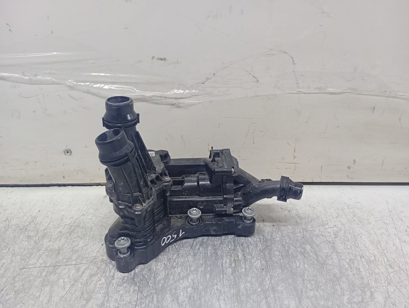 Carcasa termostat 05L121111R Skoda Karoq 1 (2017 - 2025)