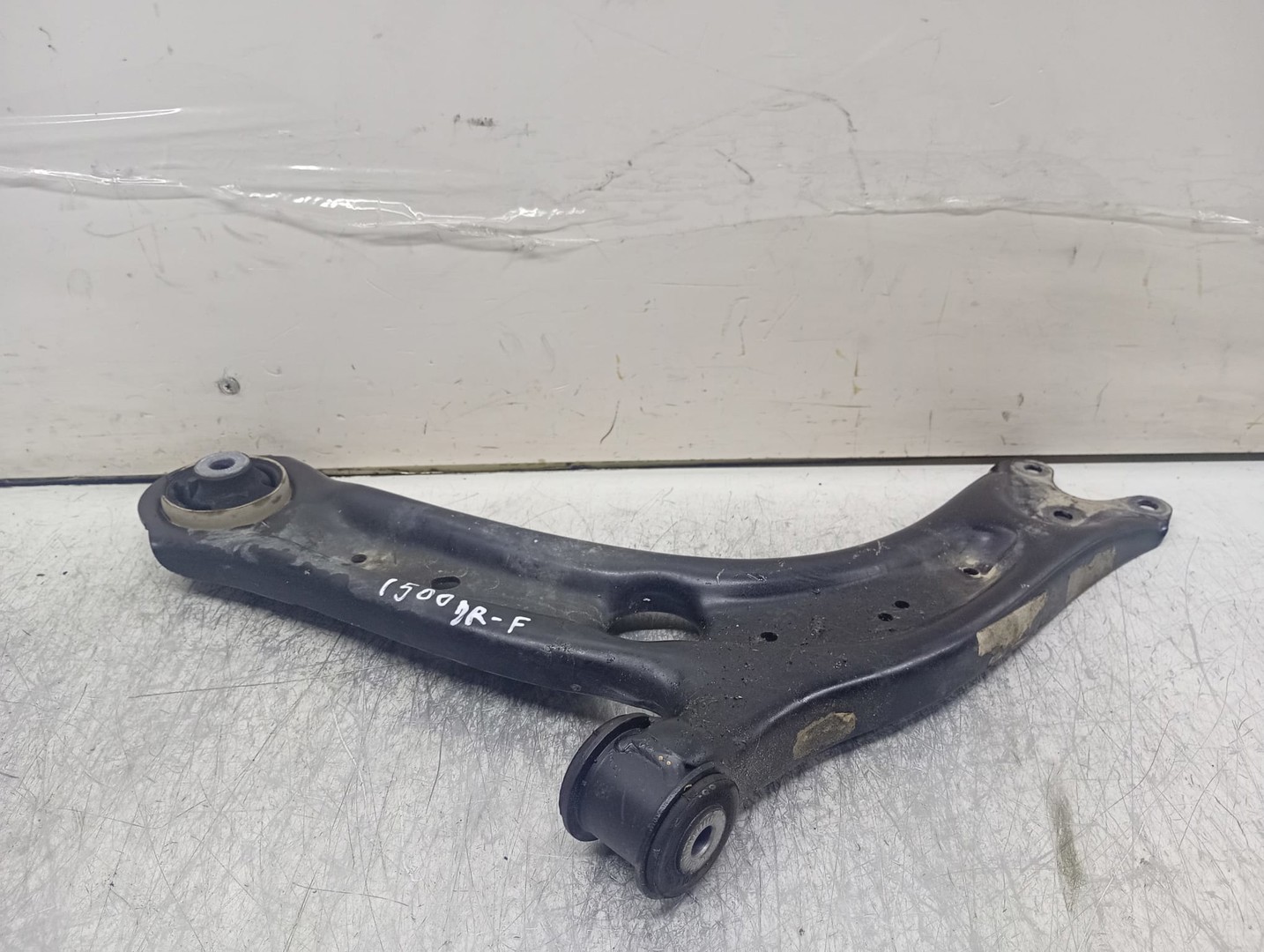 Brat suspensie fata Skoda Karoq 1 (2017 - 2025)