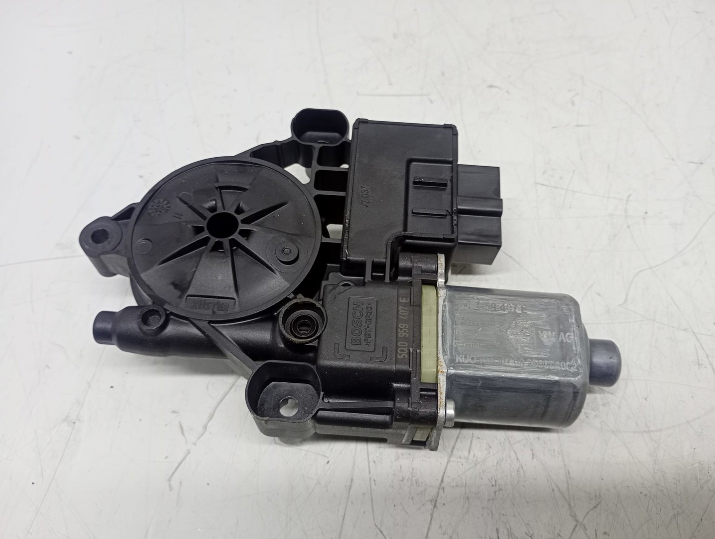 Motoras geam stanga spate 5q0959407e Skoda Karoq 1 (2017 - 2025)