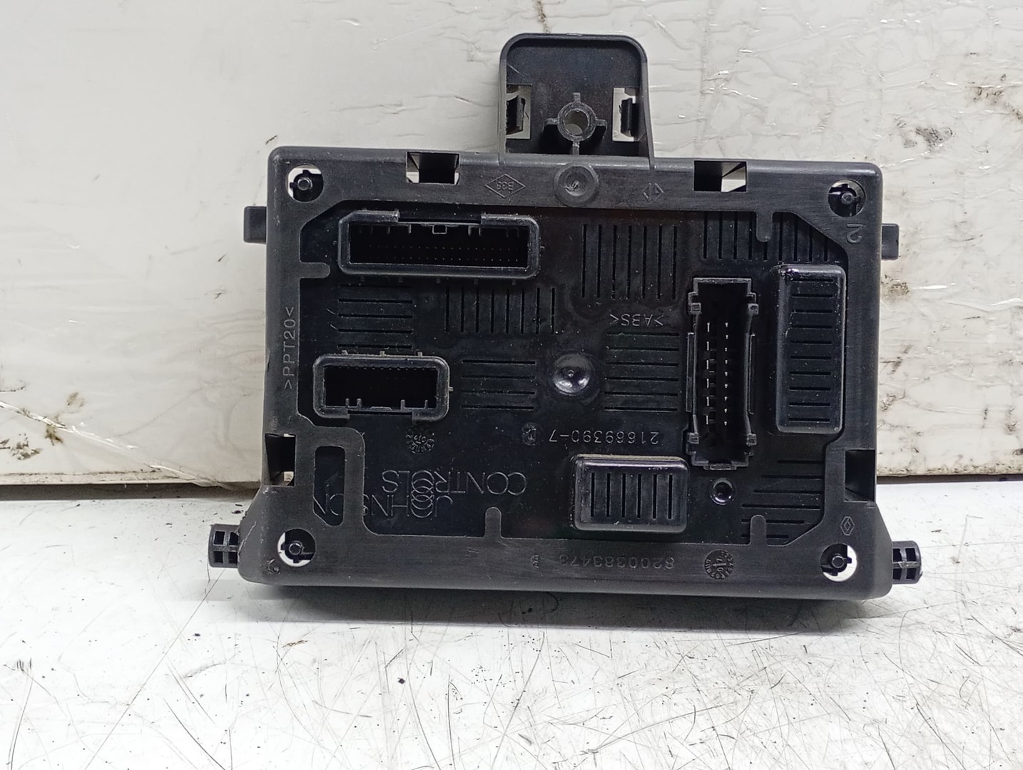 Modul confort 8200383473 Renault Clio 3 (2005 - 2009)