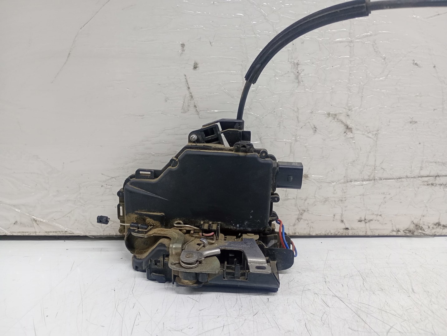 Broasca dreapta spate Y3B4839016 Volkswagen Golf 4 (1997 - 2006)