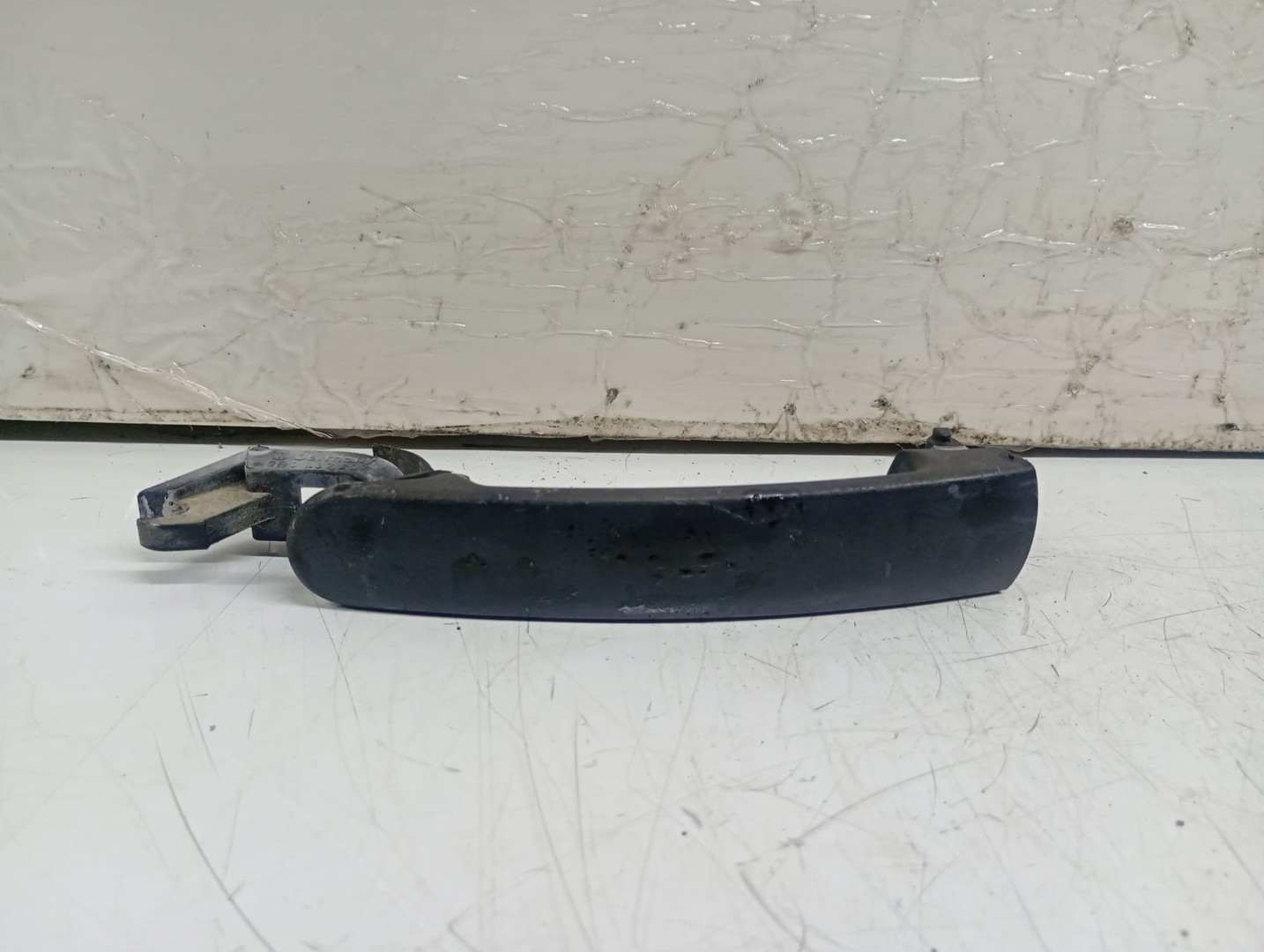 Maner exterior 3B0887207 stanga fata Volkswagen Golf 4 (1997 - 2006)