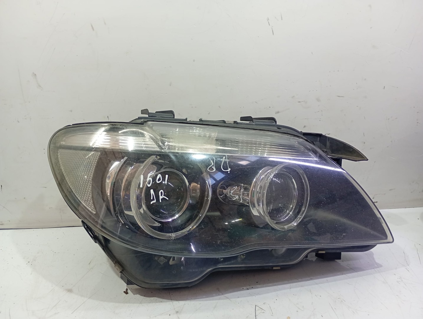 Far dreapta 1LL009043-26 Volan Dreapta BMW Seria 7 E65/E66 (facelift) (2005 - 2008)