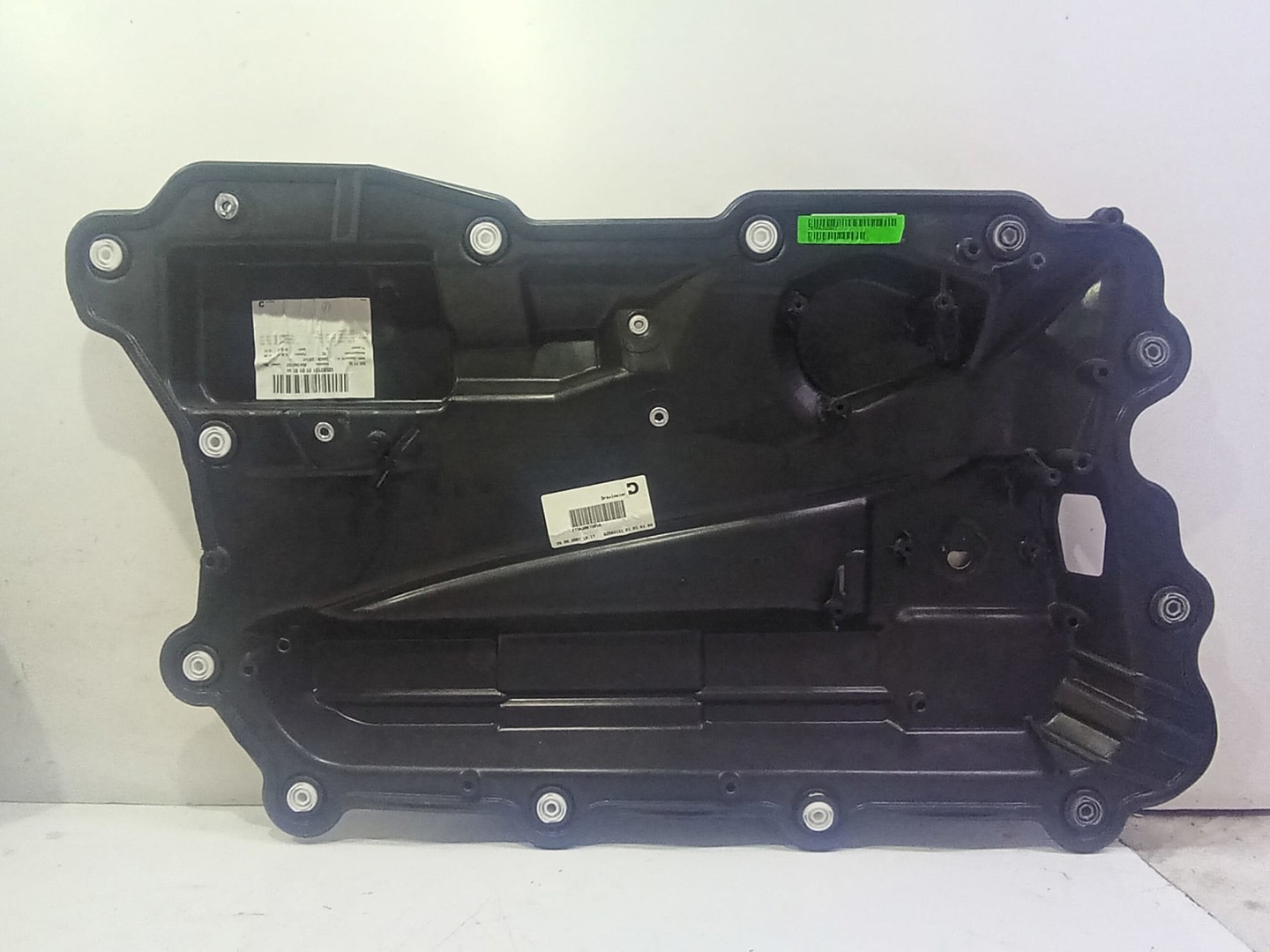 Ornament usa stanga fata 51418243895 BMW Seria 7 E65/E66 (facelift) (2005 - 2008)