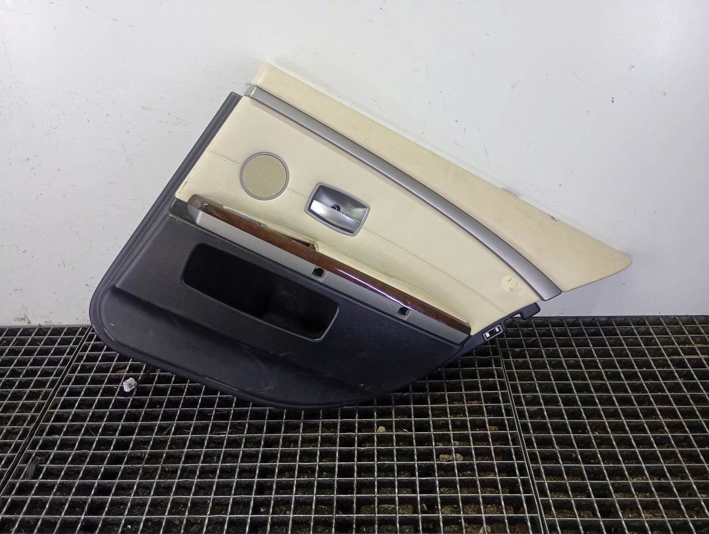 Fata usa dreapta spate BMW Seria 7 E65/E66 (facelift) (2005 - 2008)
