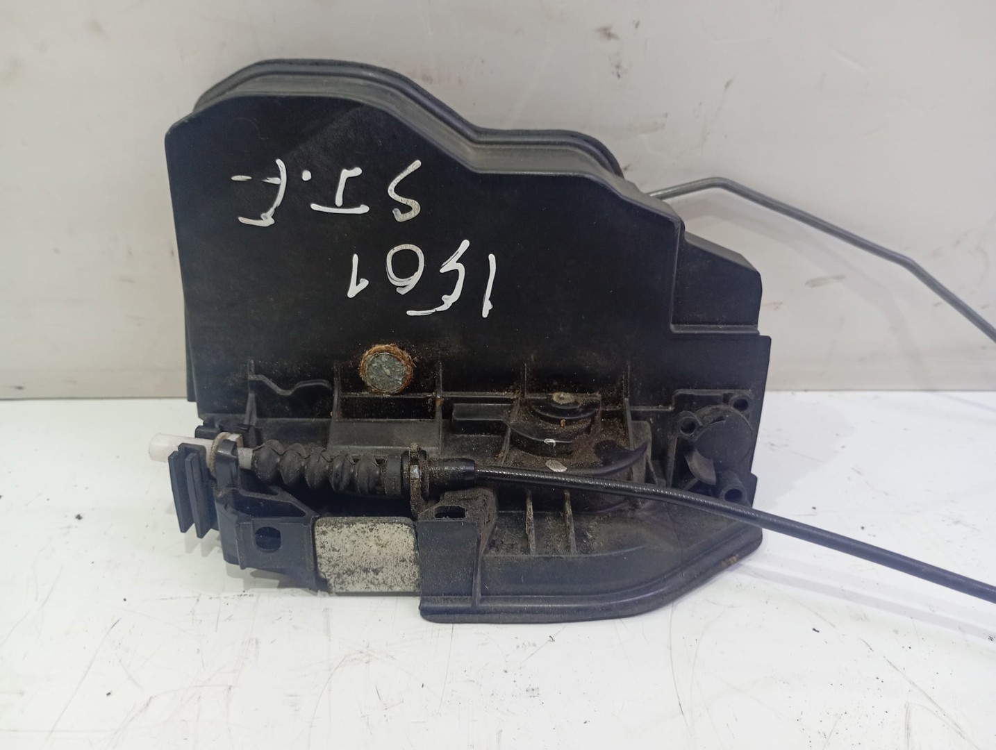 Broasca stanga fata A046998 Volan dreapta BMW Seria 7 E65/E66 (facelift) (2005 - 2008)