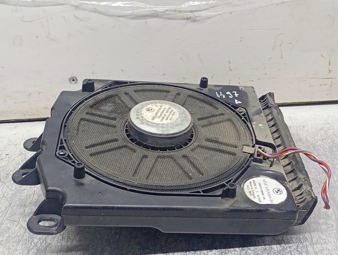 Subwoofer 61928910 BMW Seria 5 E60/E61 (2003 - 2007)