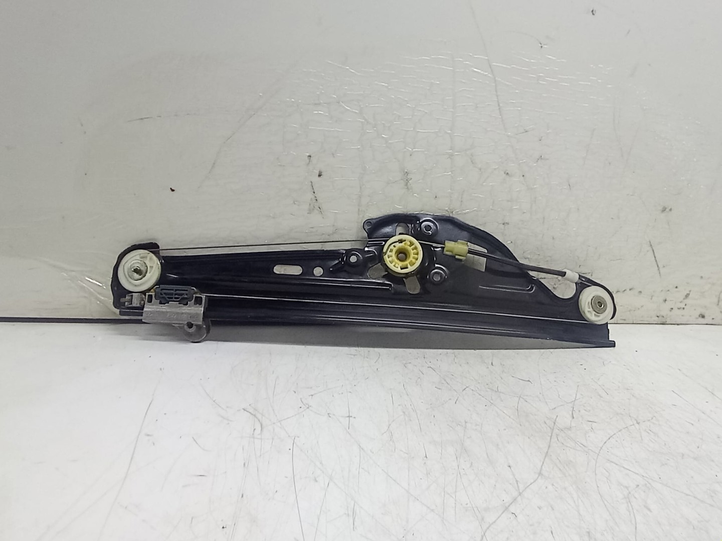 Macara geam stanga spate 7034387S BMW Seria 5 E60/E61 (2003 - 2007)