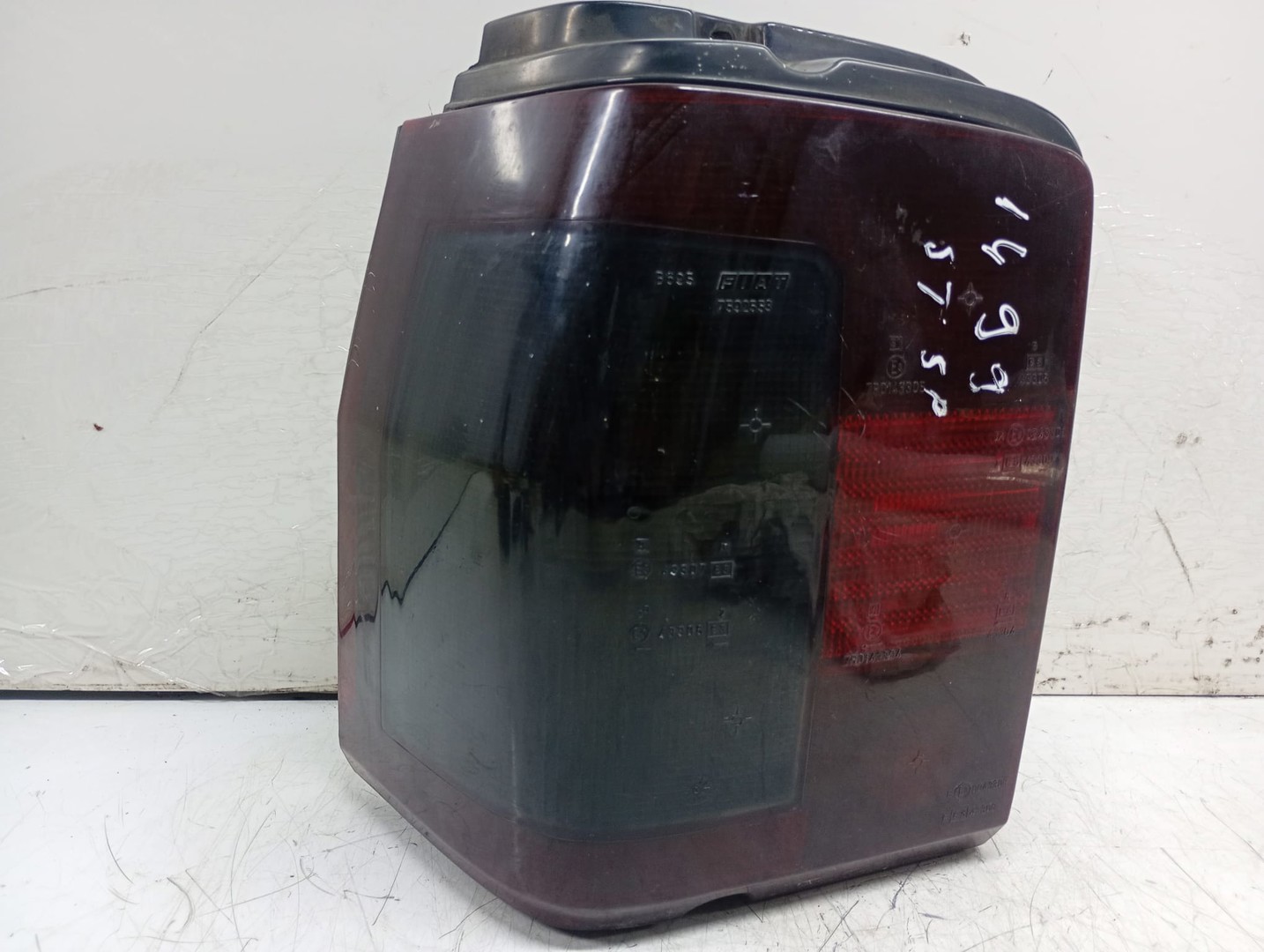 Stop stanga E30243309 Fiat Tipo 160 (1987 - 1995)