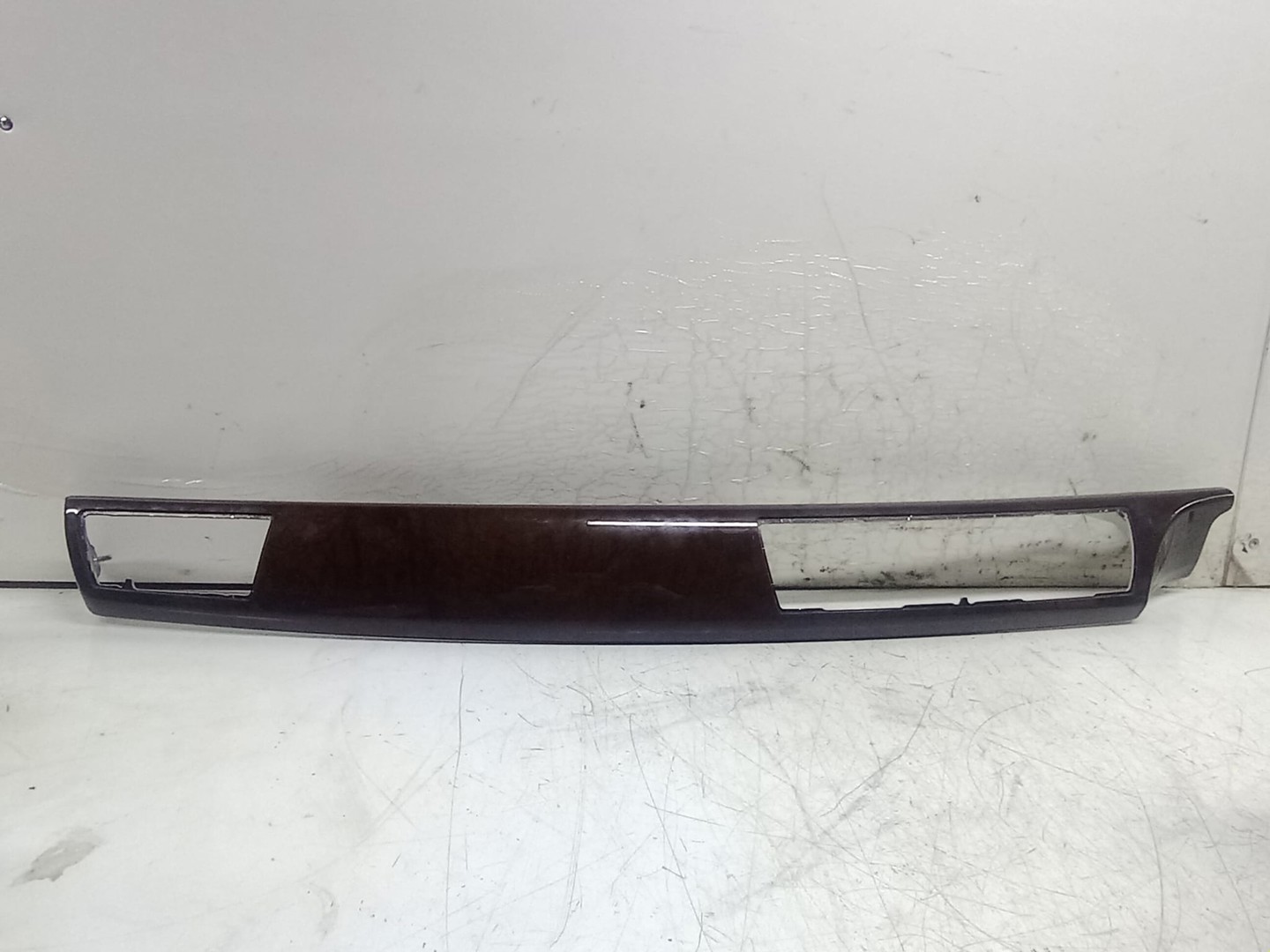 Ornament bord BMW Seria 5 E60/E61 (2003 - 2007)