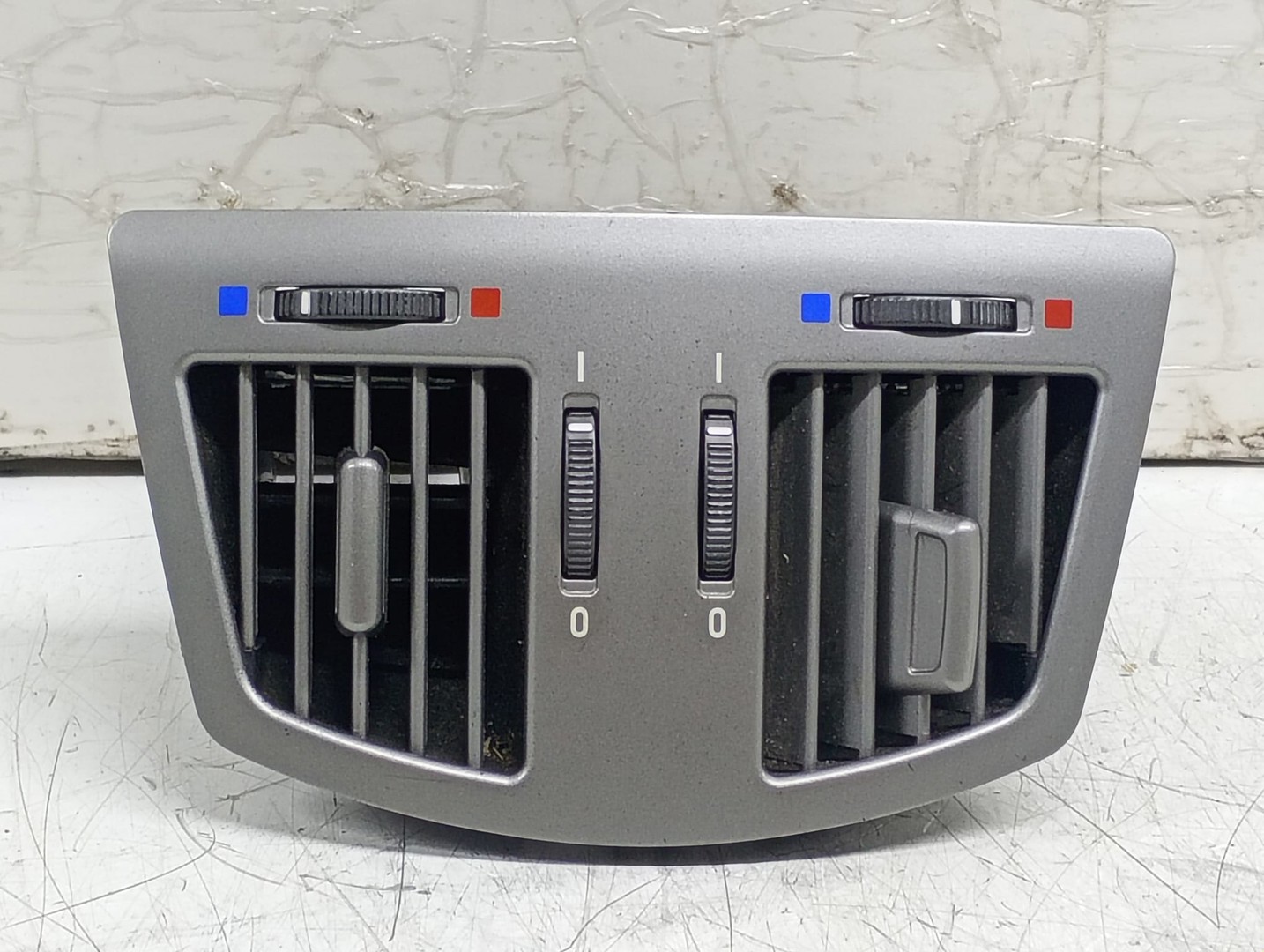 Grila ventilatie 64227002395 BMW Seria 7 E65/E66 (facelift) (2005 - 2008)
