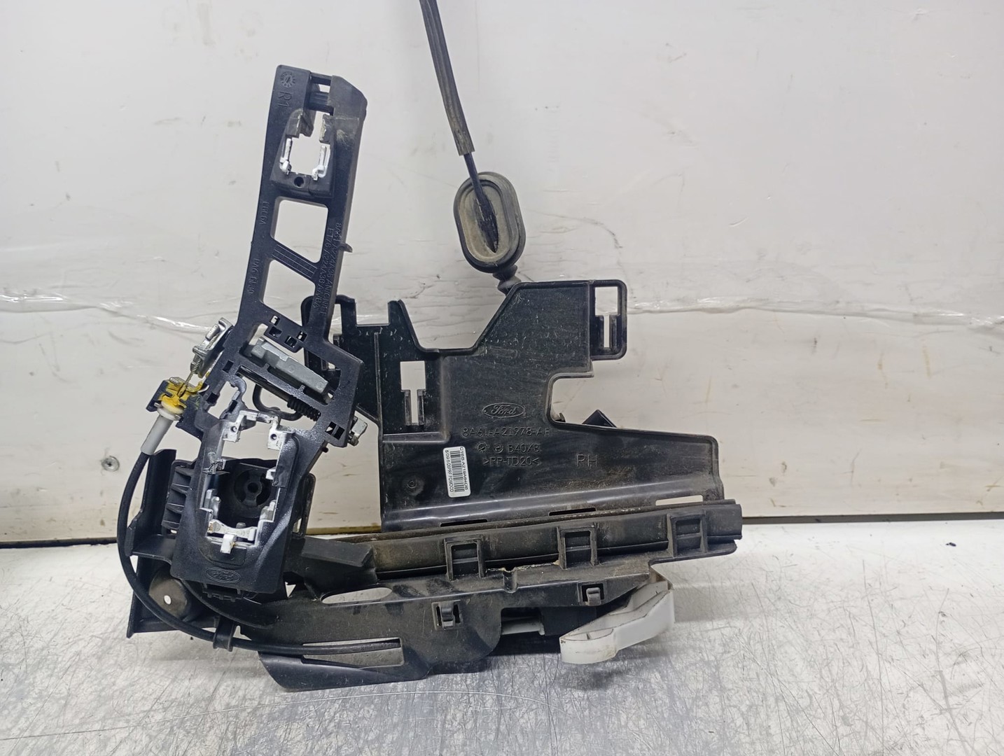 Broasca dreapta fata C1Bb-a219A64db Ford Fiesta 6 (facelift) (2013 - 2020)