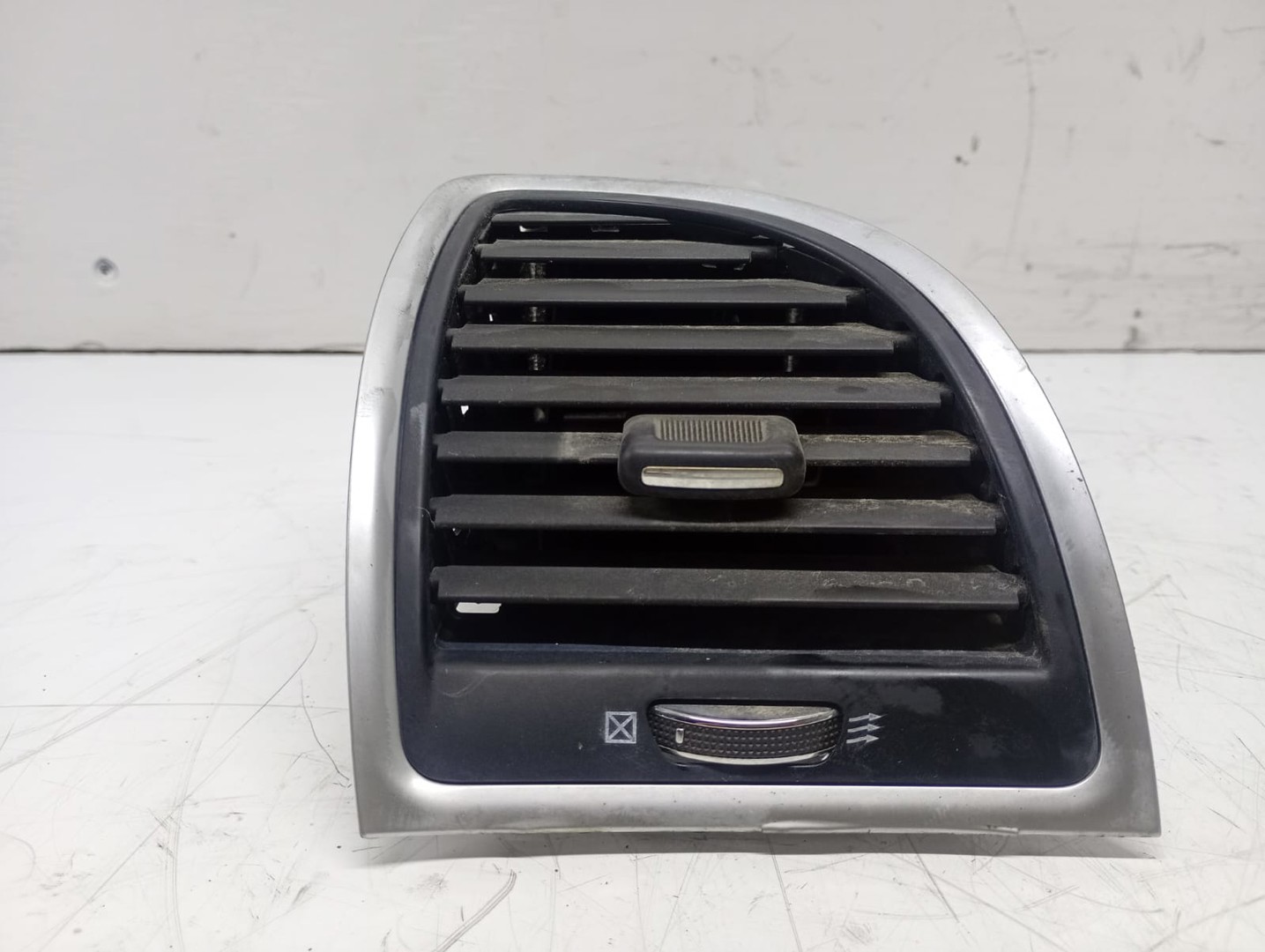 Grila ventilatie bord l0203167dx9af Citroen C4 Spacetourer 1 (2018 - 2020)