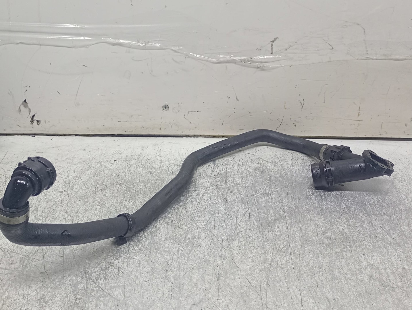 Furtun apa 1112-2247744 BMW Seria 7 E65/E66 (facelift) (2005 - 2008)