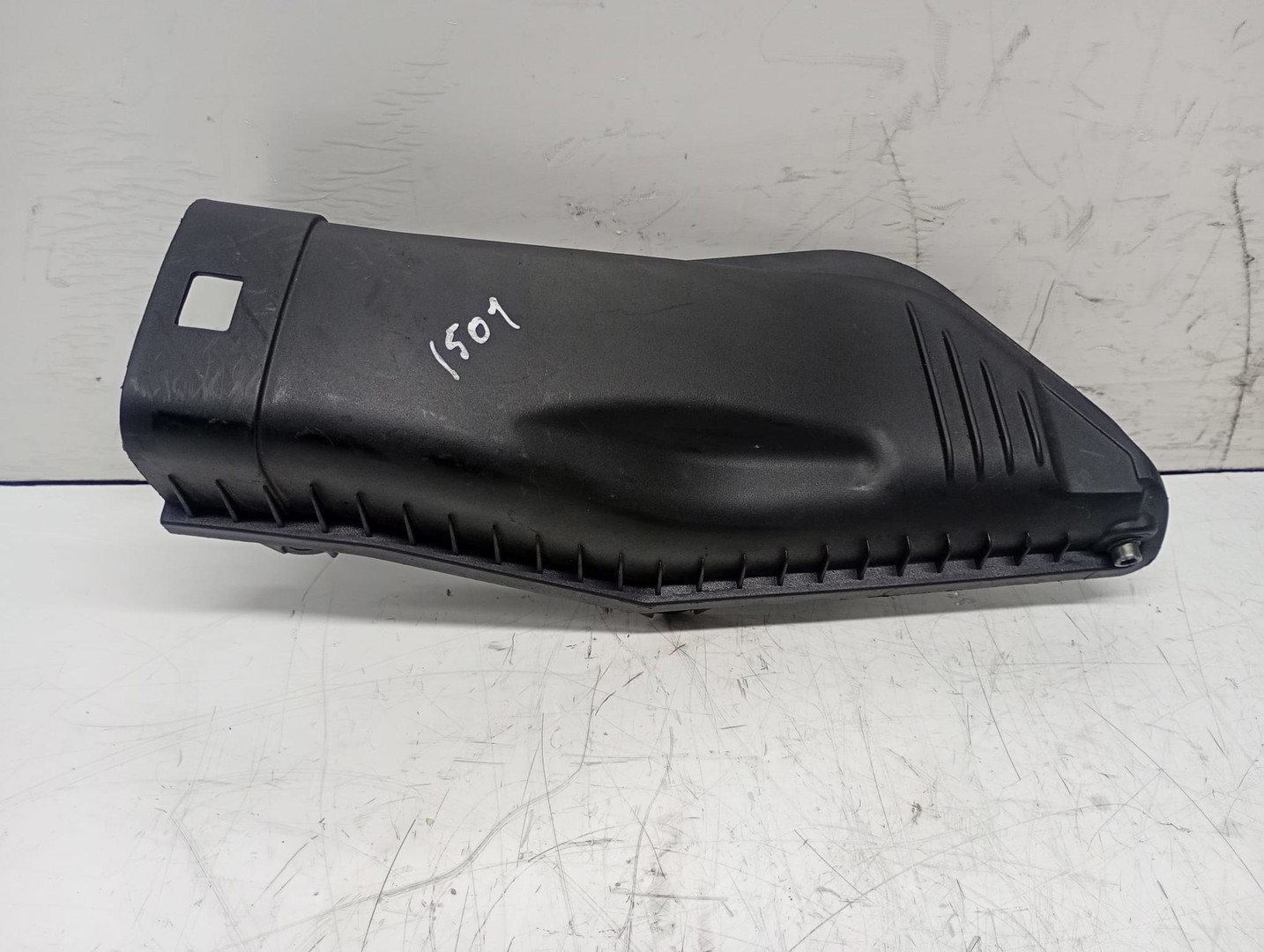 Carcasa filtru aer 1371778910905 BMW Seria 7 E65/E66 (facelift) (2005 - 2008)