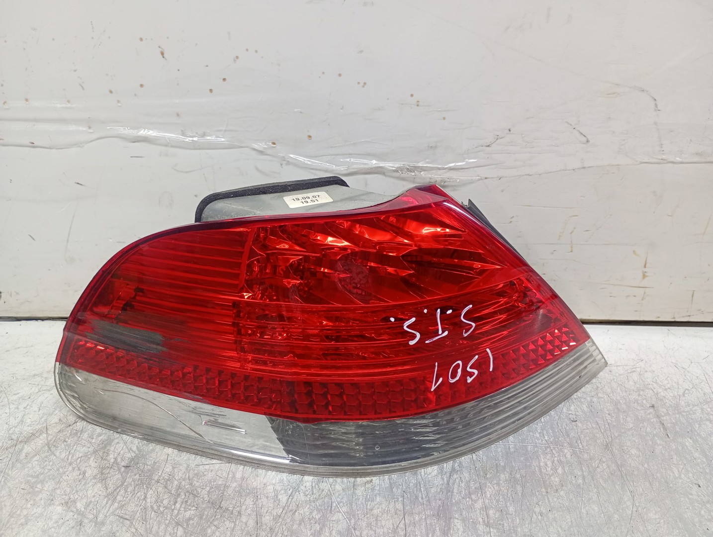 Stop stanga 6937235-10 BMW Seria 7 E65/E66 (facelift) (2005 - 2008)