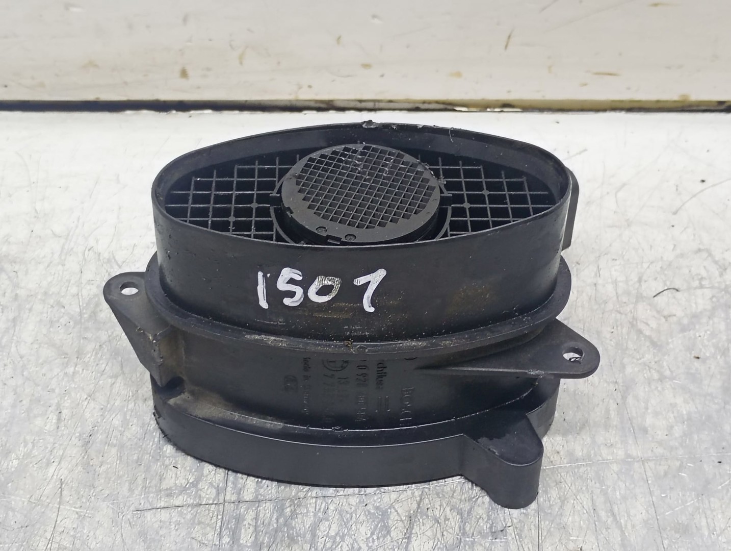 Debitmetru aer 0928400504 BMW Seria 7 E65/E66 (facelift) (2005 - 2008)