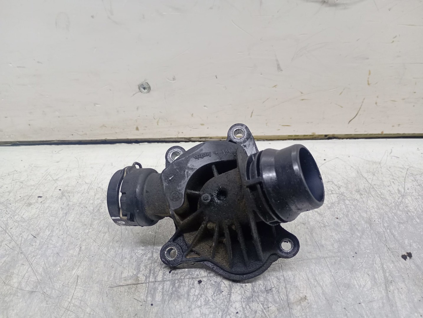Corp termostat 2248038 BMW Seria 7 E65/E66 (facelift) (2005 - 2008)