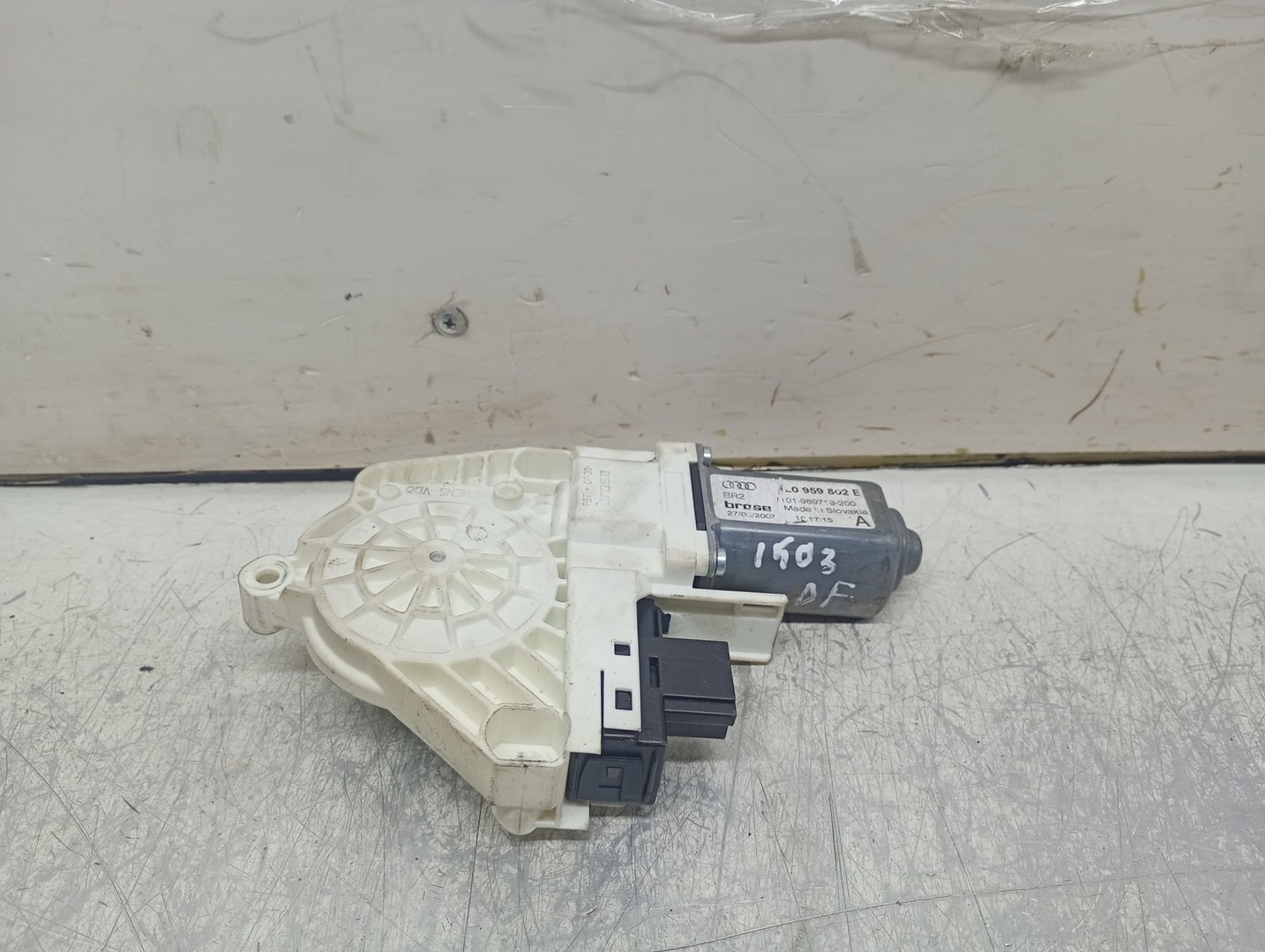Motoras geam dreapta fata 4L0959802 Audi Q7 4L (2005 - 2009)