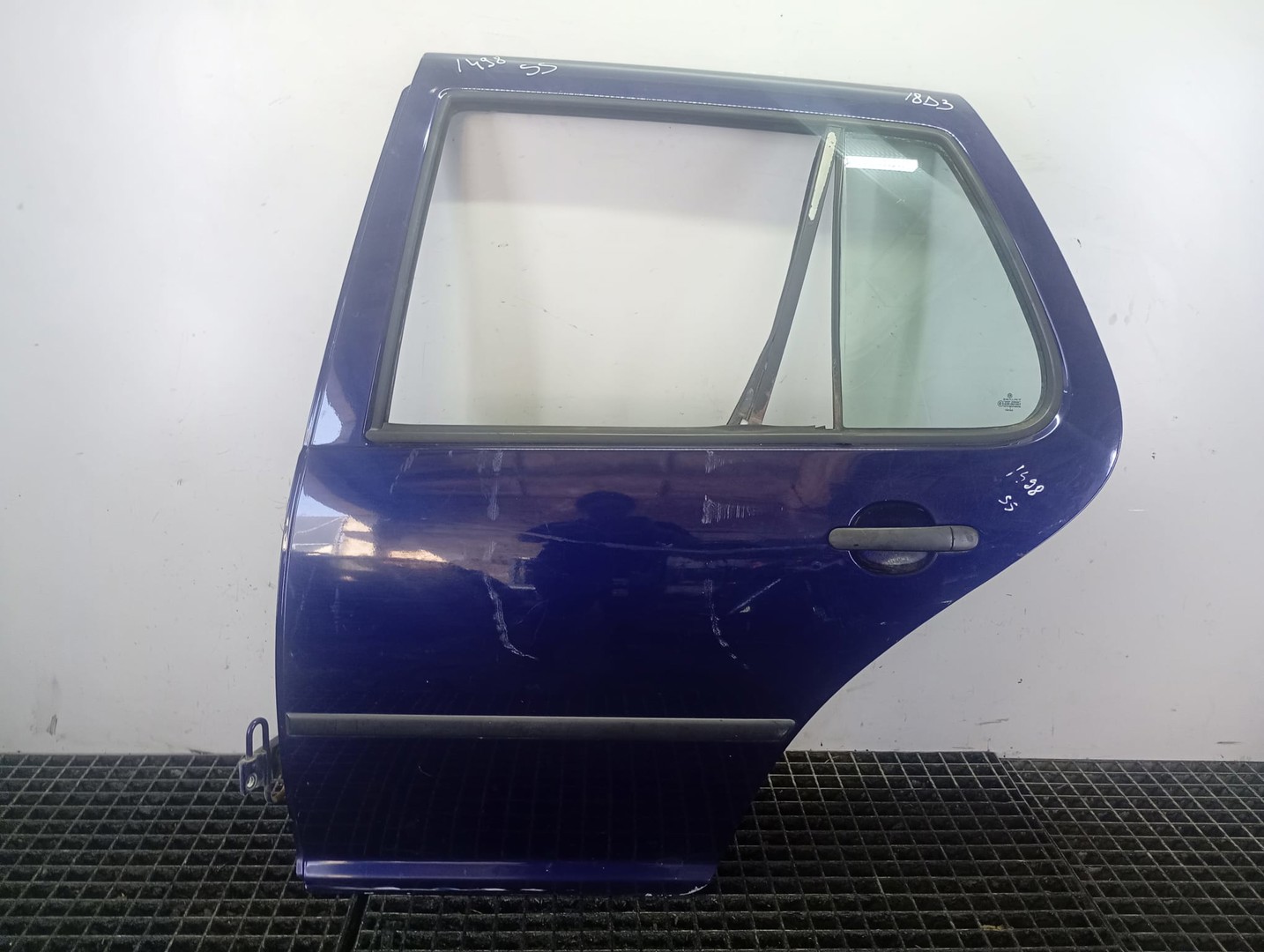 Usa stanga spate Volkswagen Golf 4 (1997 - 2006)