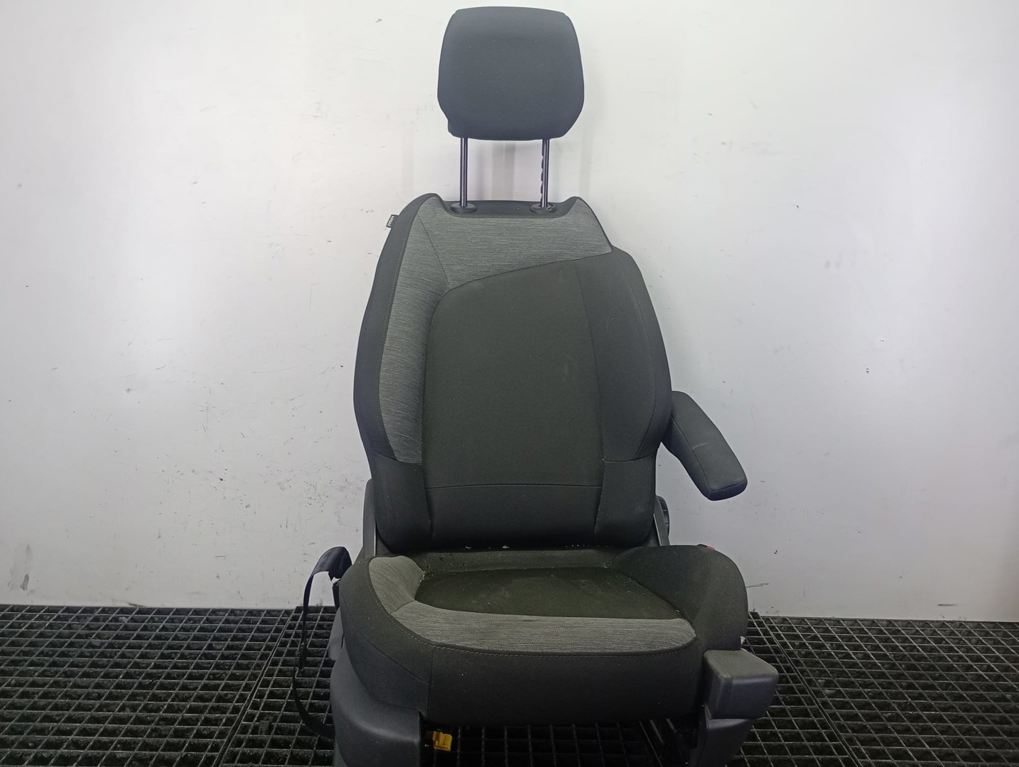Scaun dreapta fata Citroen C4 Spacetourer 1 (2018 - 2020)