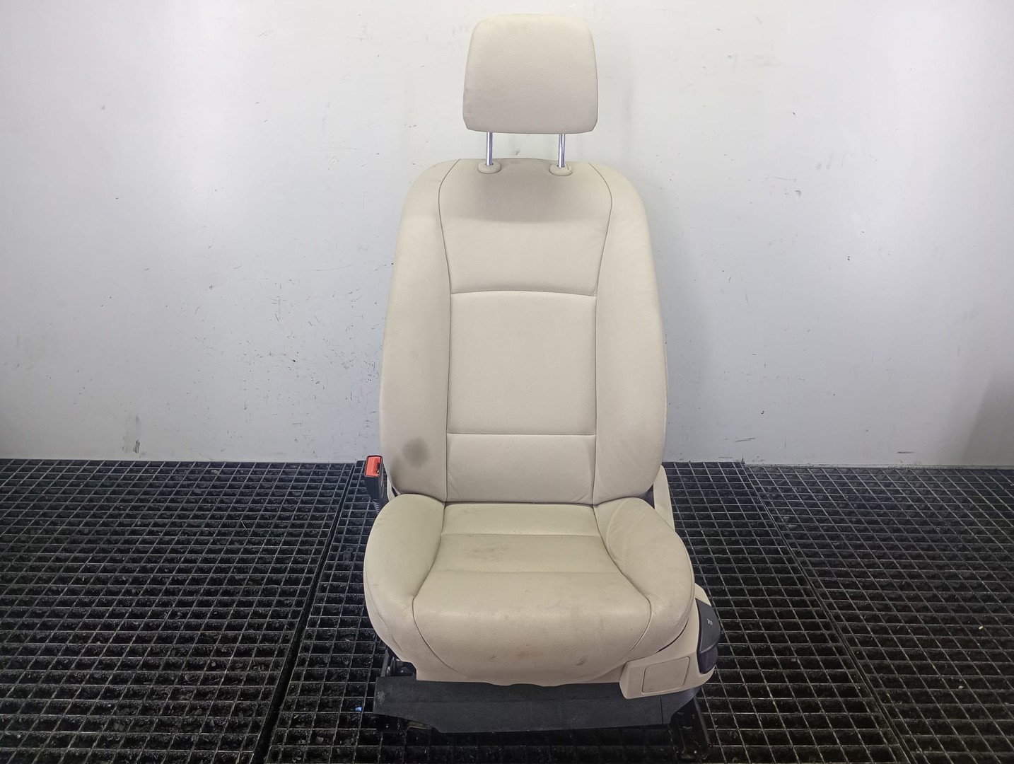 Scaun stanga fata BMW Seria 5 F07/F10/F11 (2009 - 2013)