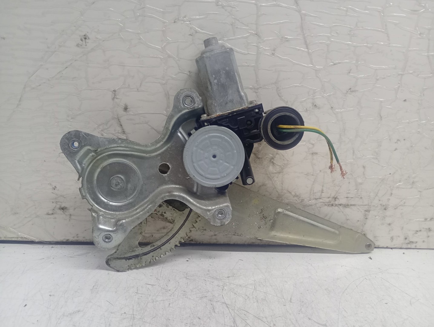 Macara geam stanga spate 85720-32150 Toyota RAV4 CA20 (facelift) (2003 - 2006)