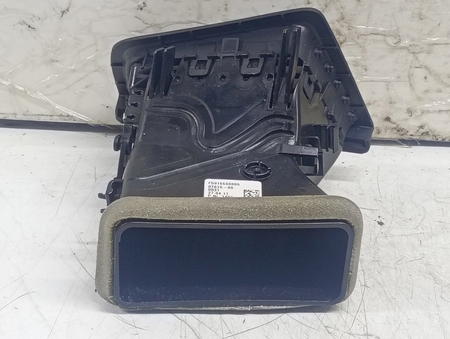 Grila ventilatie 16828110 BMW Seria 5 F07/F10/F11 (2009 - 2013)