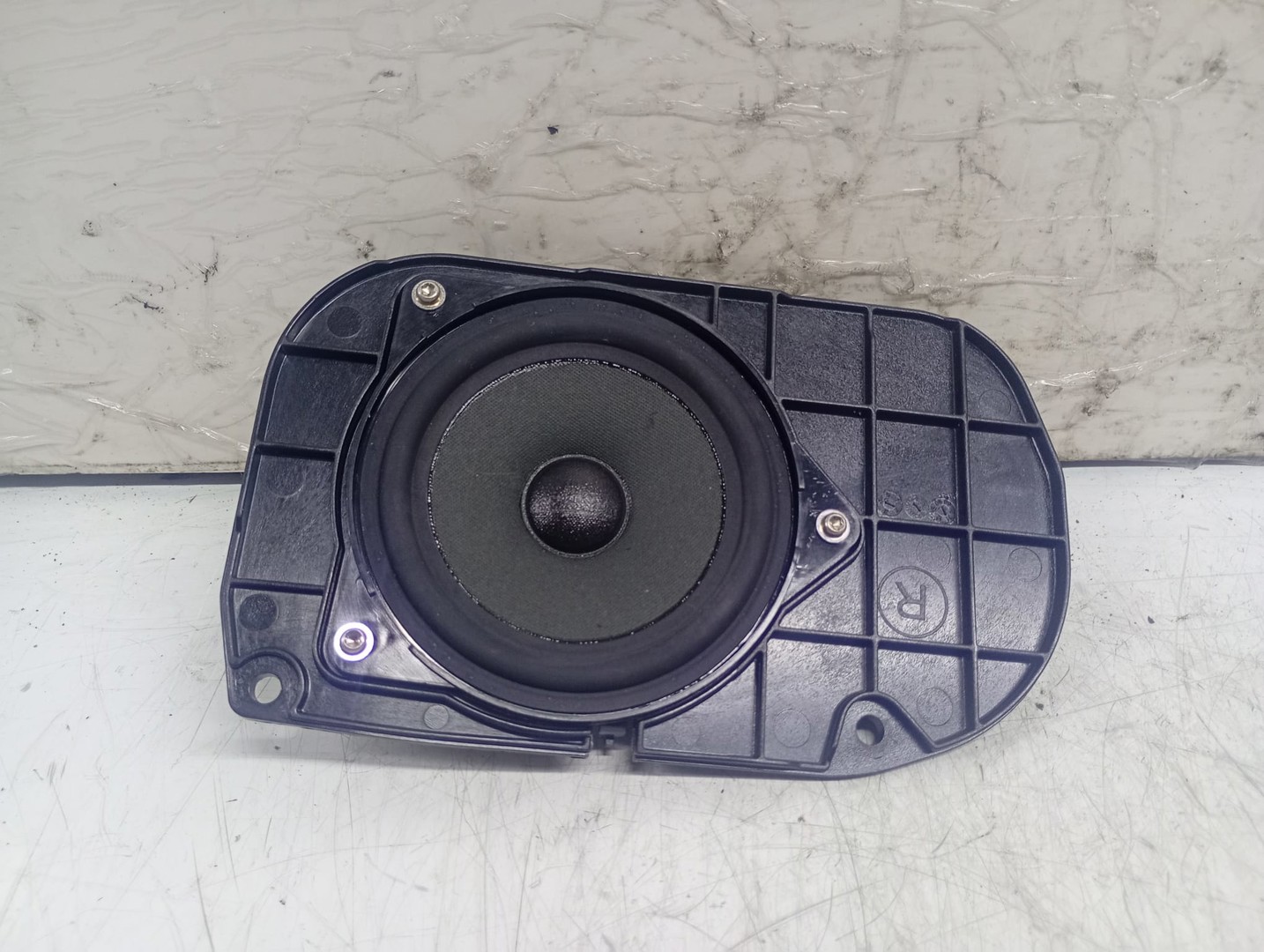 Boxa difuzor 9239184-01 BMW Seria 5 F07/F10/F11 (2009 - 2013)