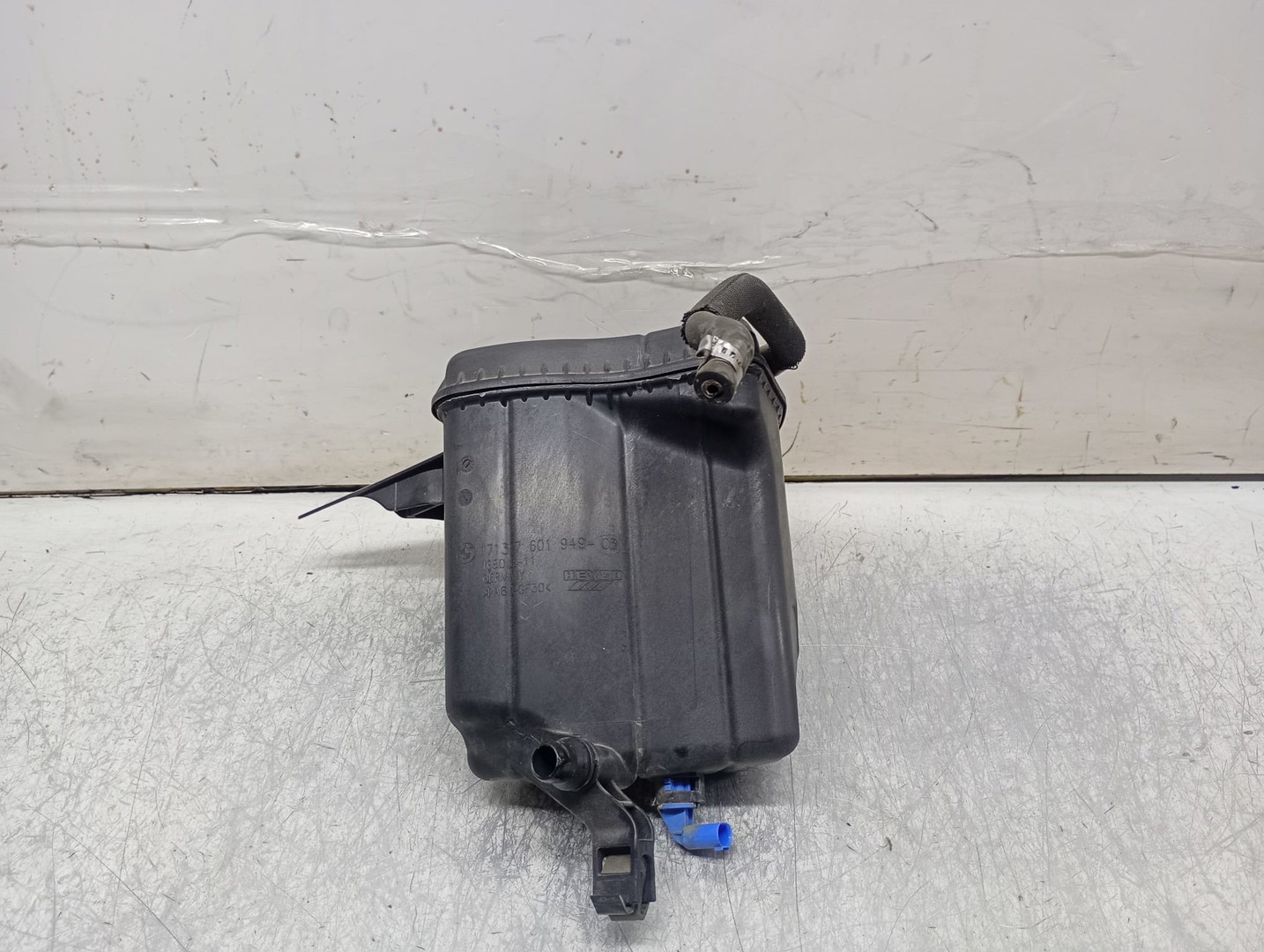 Vas expansiune 17137601949 BMW Seria 5 F07/F10/F11 (2009 - 2013)