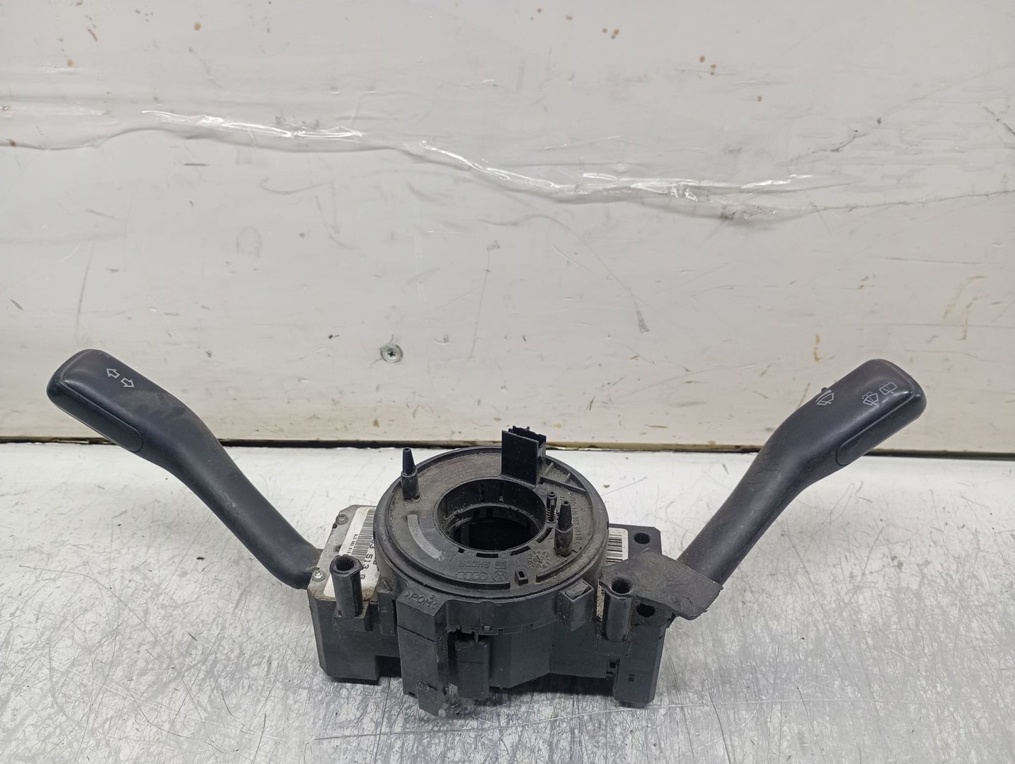 Ansamblu manete spira volan 8L0953513G Volkswagen Golf 4 (1997 - 2006)