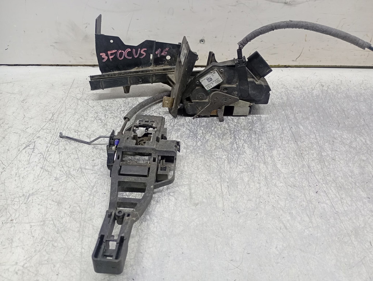 Broasca stanga fata BM5A-A21813-ah Ford Kuga 2 (facelift) (2016 - 2020)