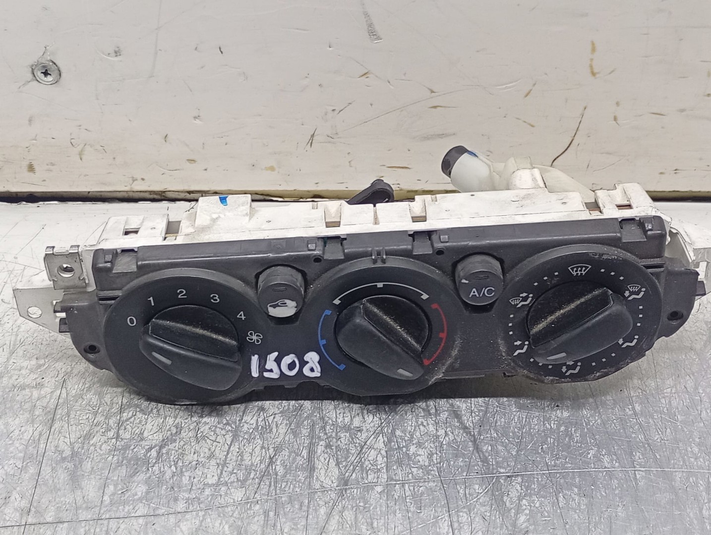 Panou clima ac 69607003 Ford Focus 2 (facelift) (2008 - 2011)