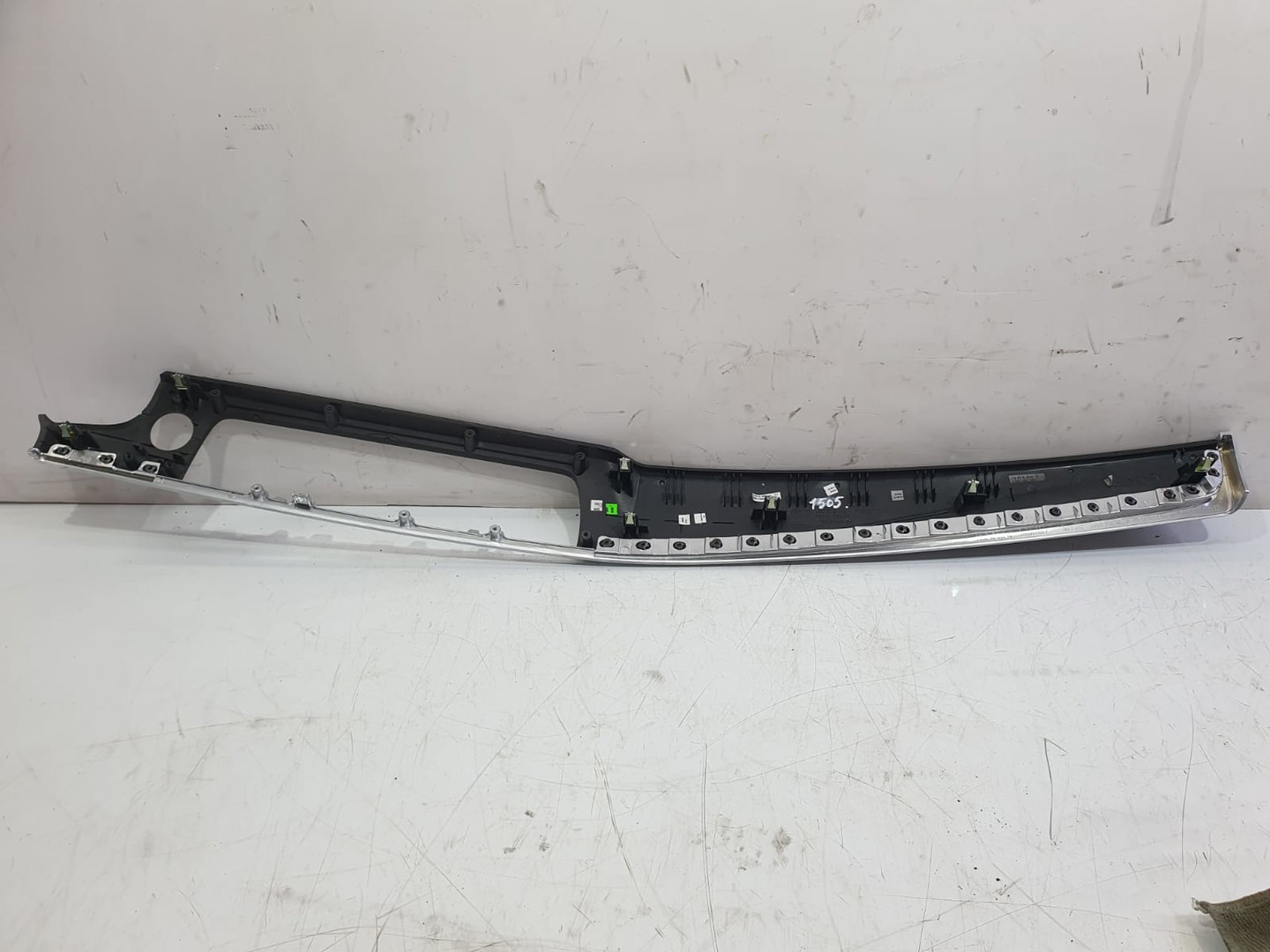Ornament bord 145373-10 0032170101 BMW Seria 5 F07/F10/F11 (2009 - 2013)
