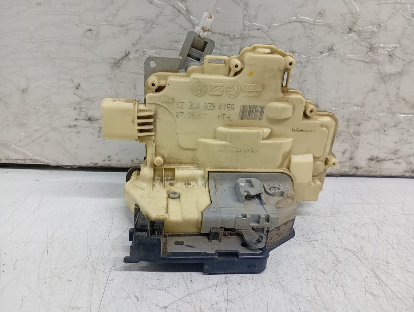 Broasca stanga spate 3C4839015A Audi Q7 4L (2005 - 2009)
