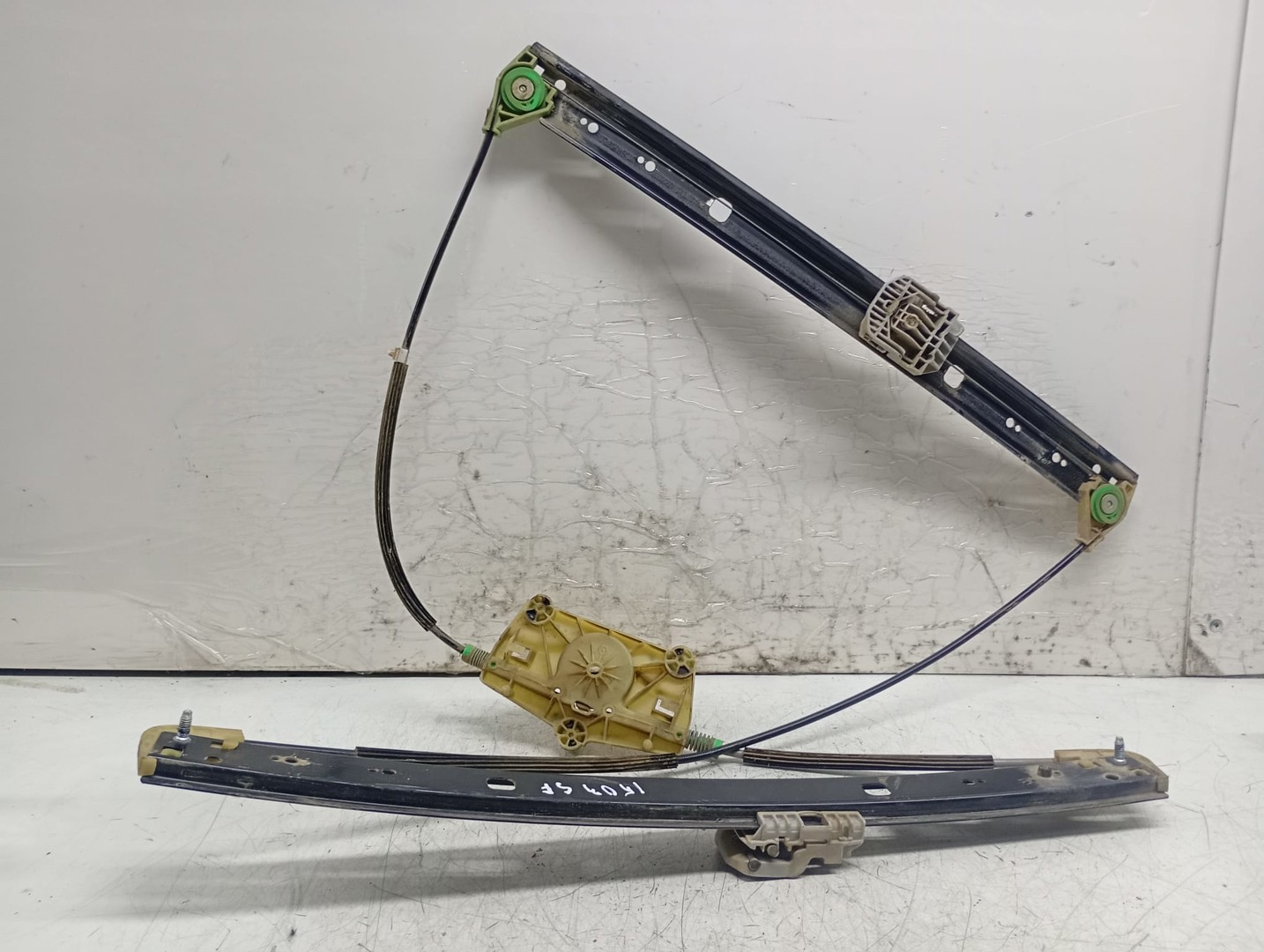Macara geam stanga fata 4L0837461A Audi Q7 4L (2005 - 2009)