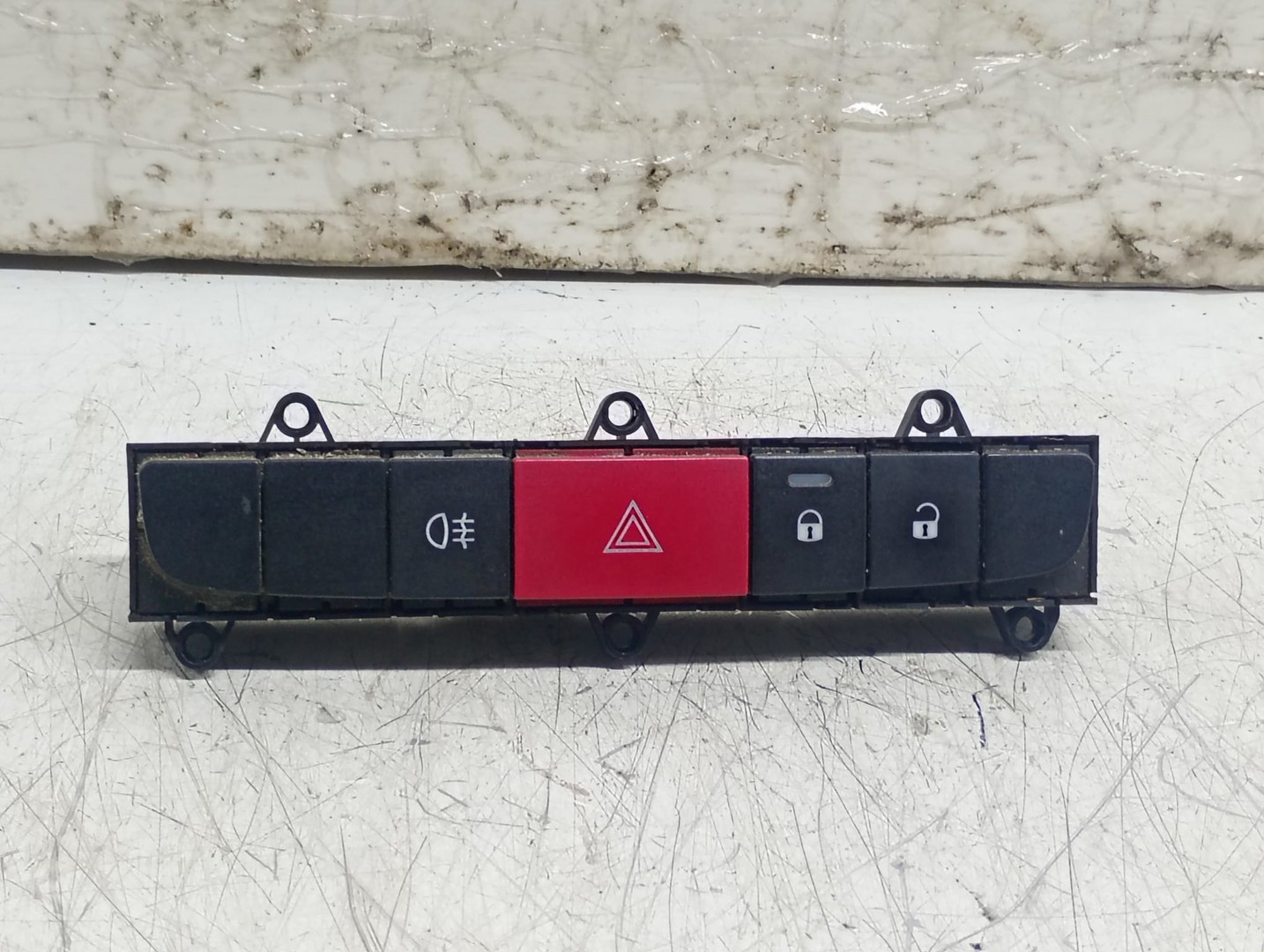 Buton avarii 7355331160 Peugeot Boxer 2 Typ250 (1st facelift) (2012 - 2014)