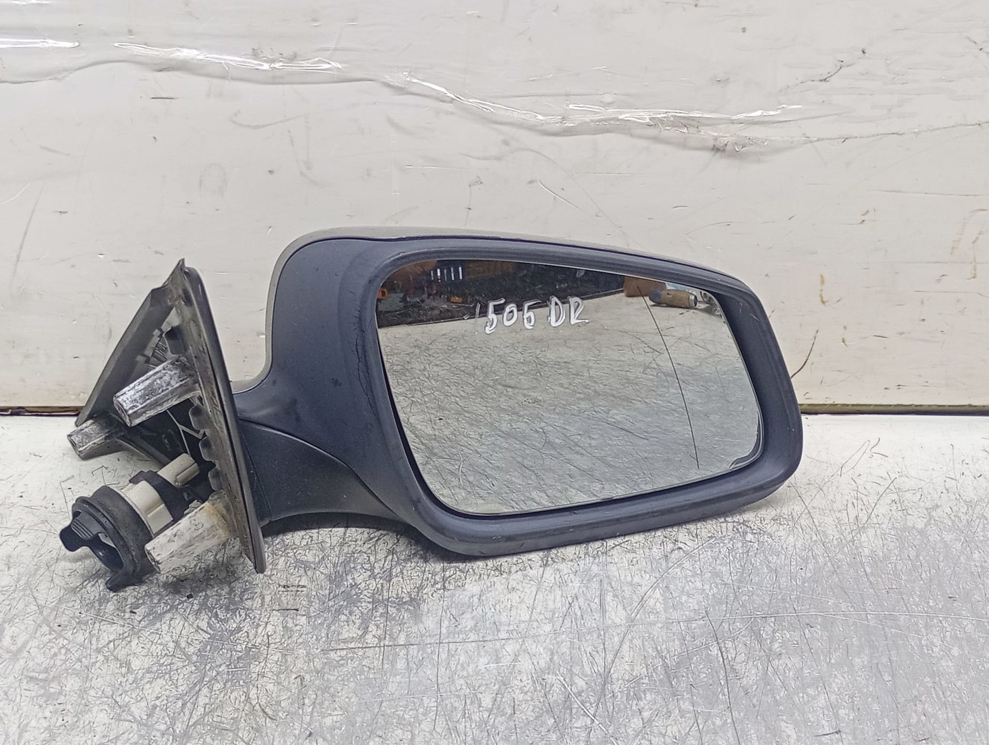 Oglinda stanga e1021016 BMW Seria 5 F07/F10/F11 (2009 - 2013)