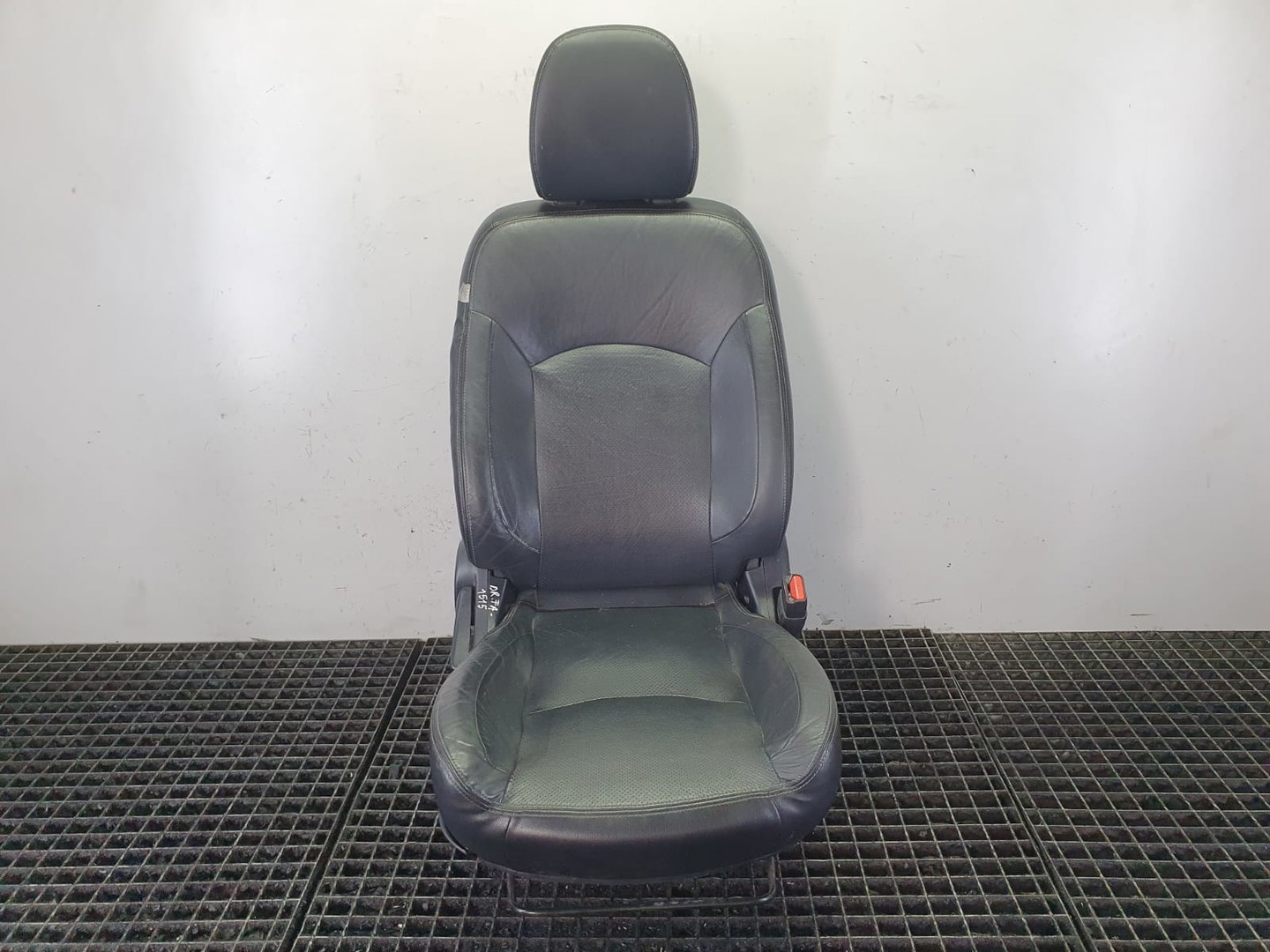 Scaun dreapta fata Mitsubishi ASX 1 (2010 - 2012)