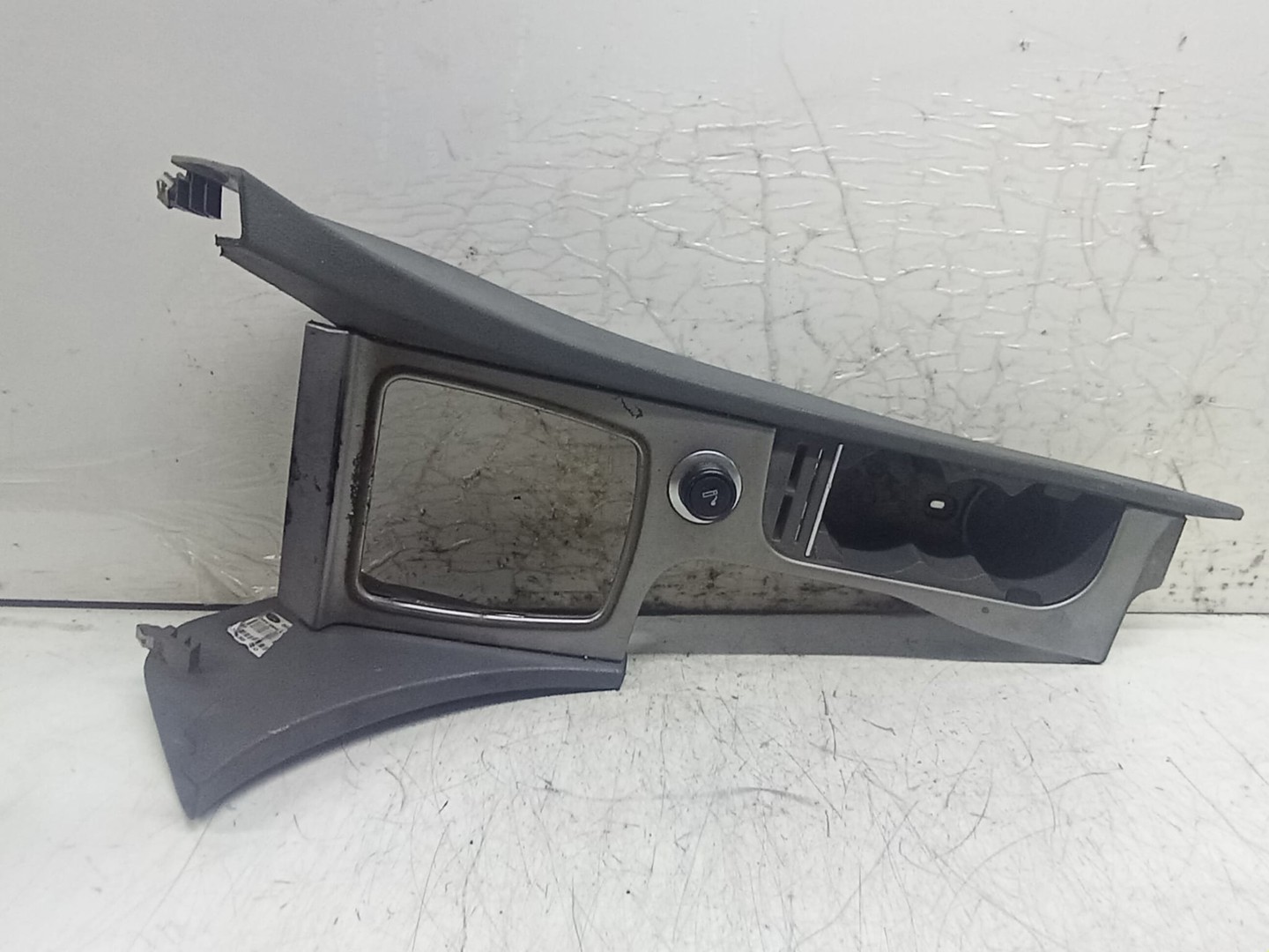 Consola centrala 8M51A045M19 Ford Focus 2 (facelift) (2008 - 2011)