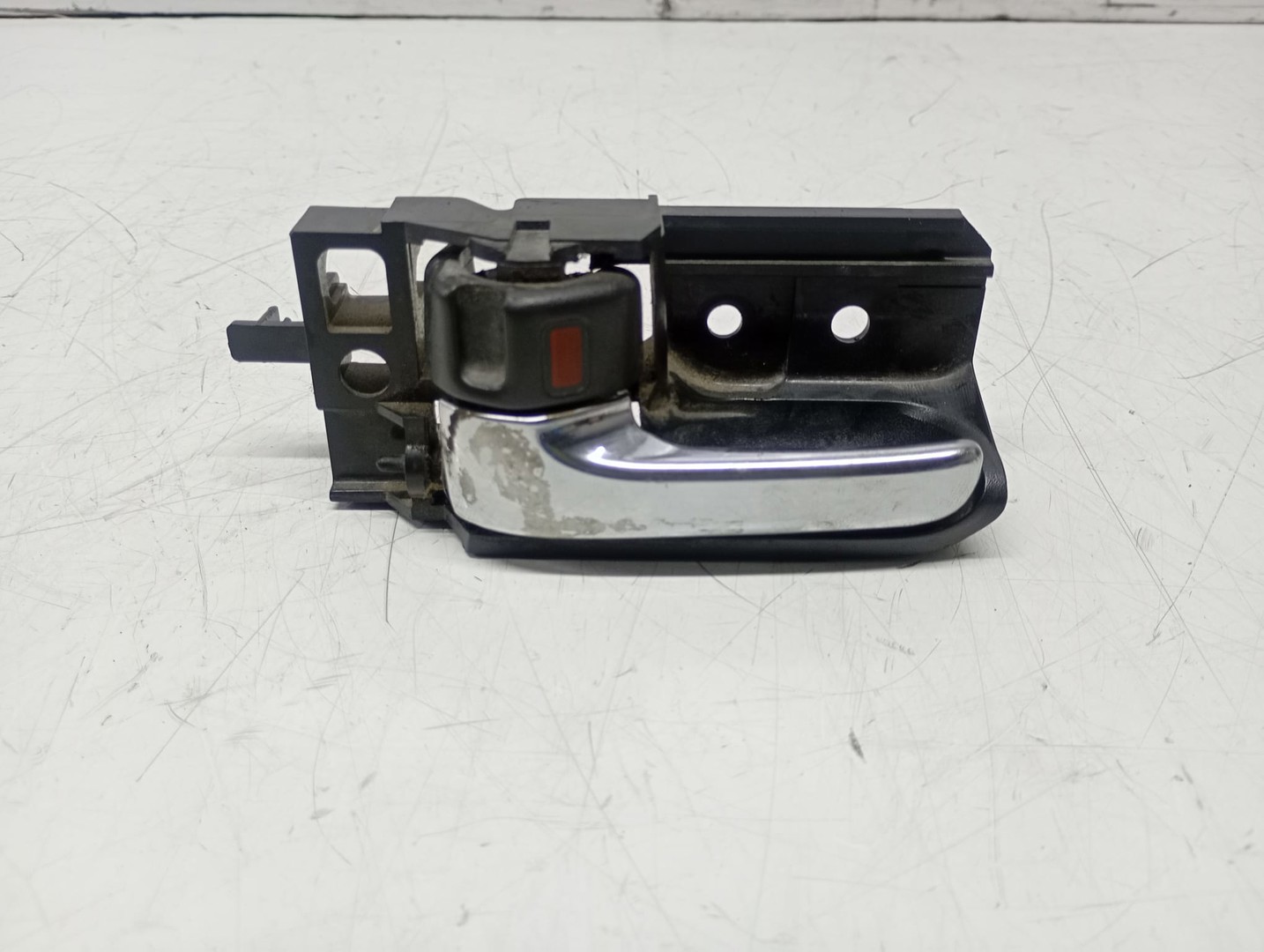 Maner interior stanga spate 50594a1 Toyota Avensis 2 T25 (2002 - 2006)