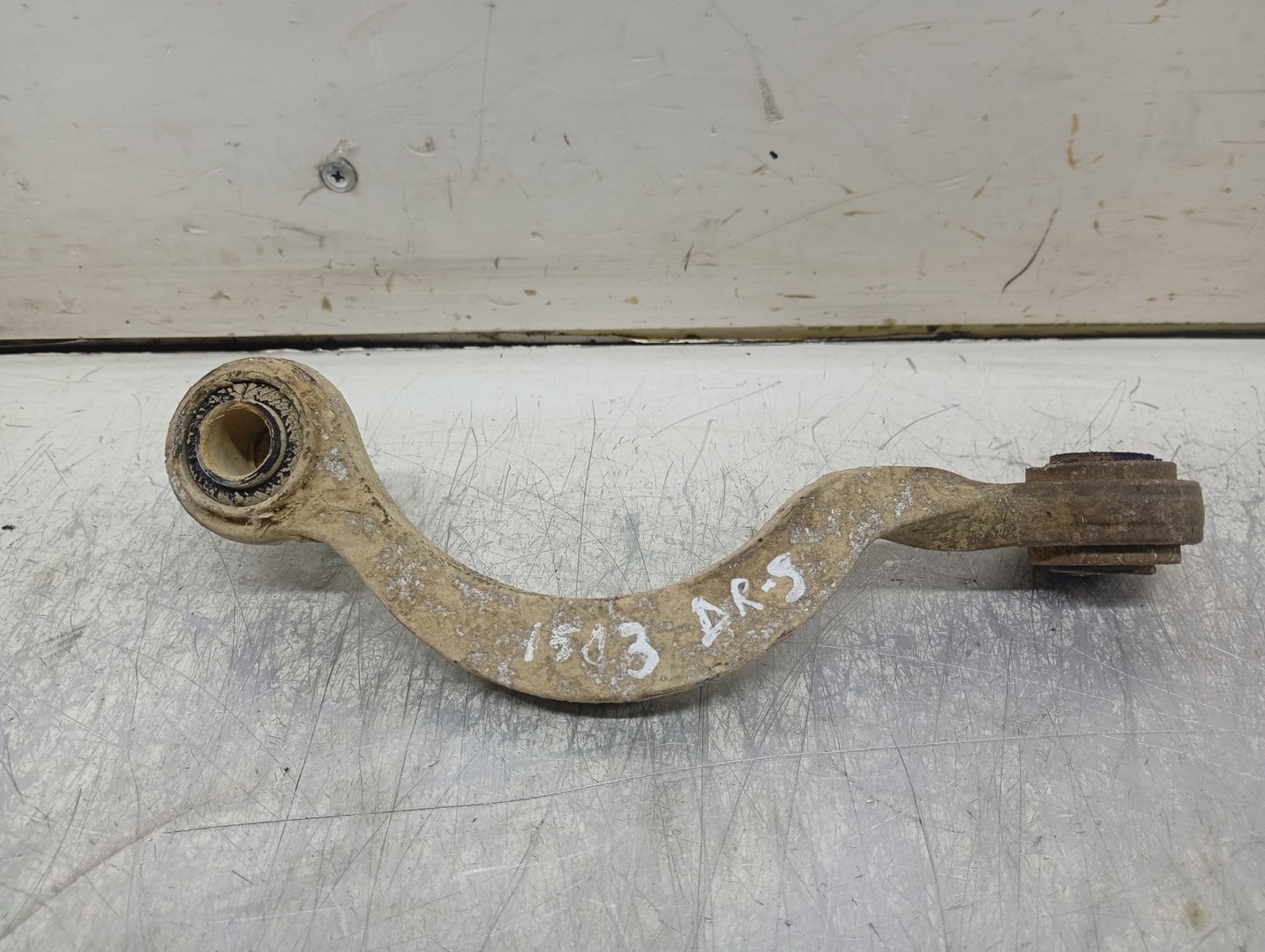 Brat suspensie dreapta spate Audi Q7 4L (2005 - 2009)