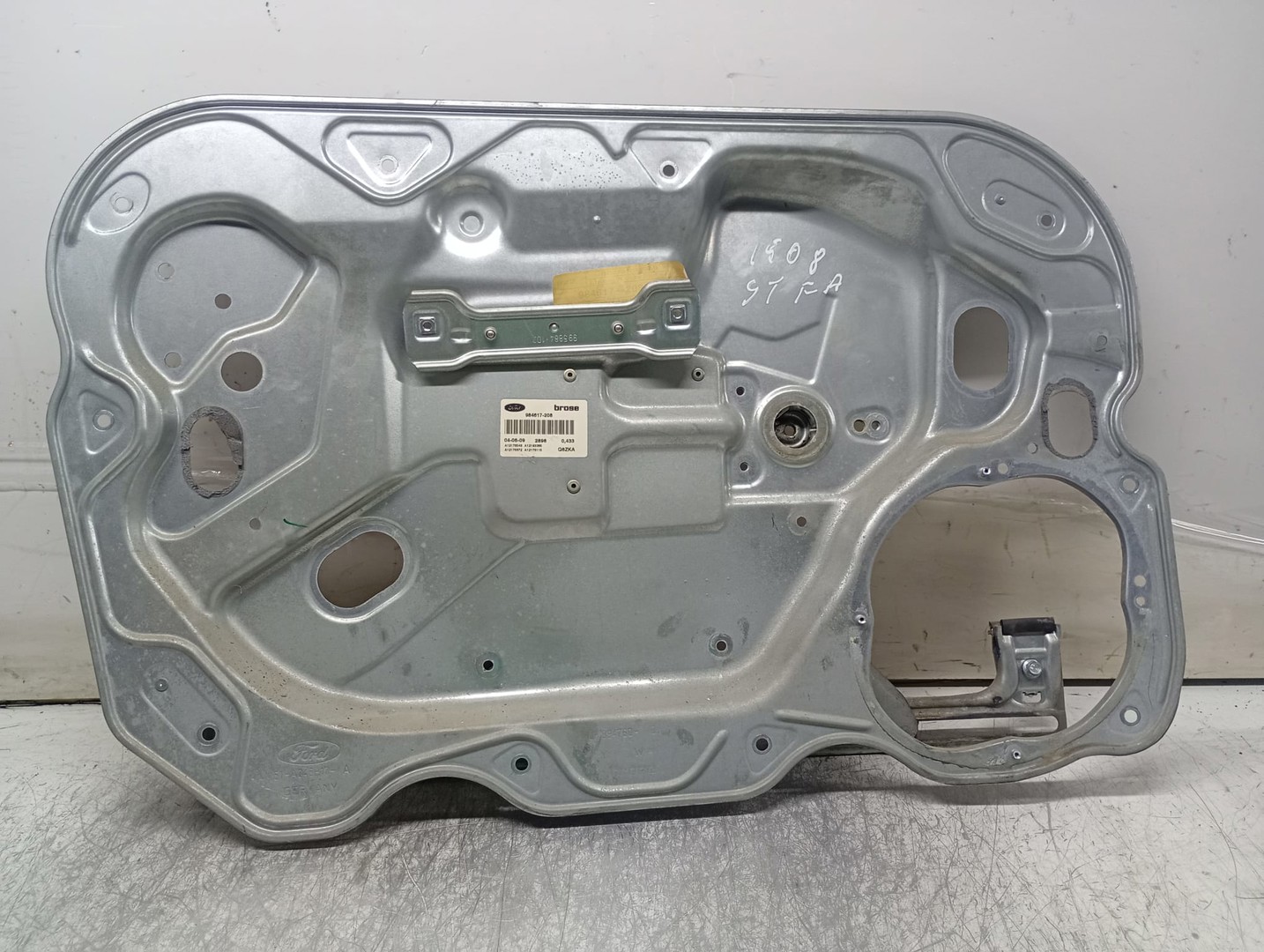 Macara geam stanga fata 4M51-A045h17-A Ford Focus 2 (facelift) (2008 - 2011)