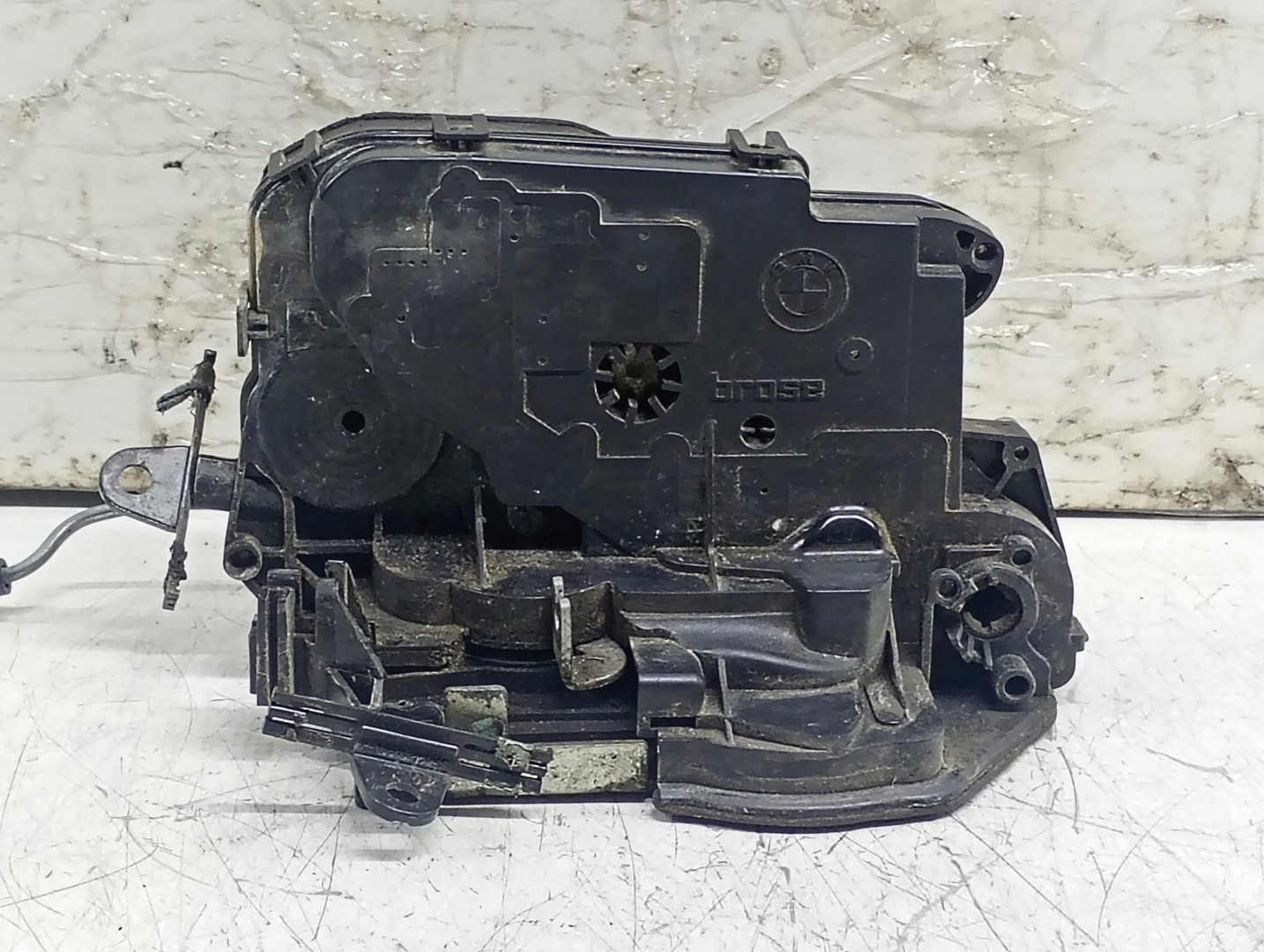 Broasca stanga fata A048315 BMW Seria 1 E81/E82/E87/E88 (facelift) (2007 - 2012)