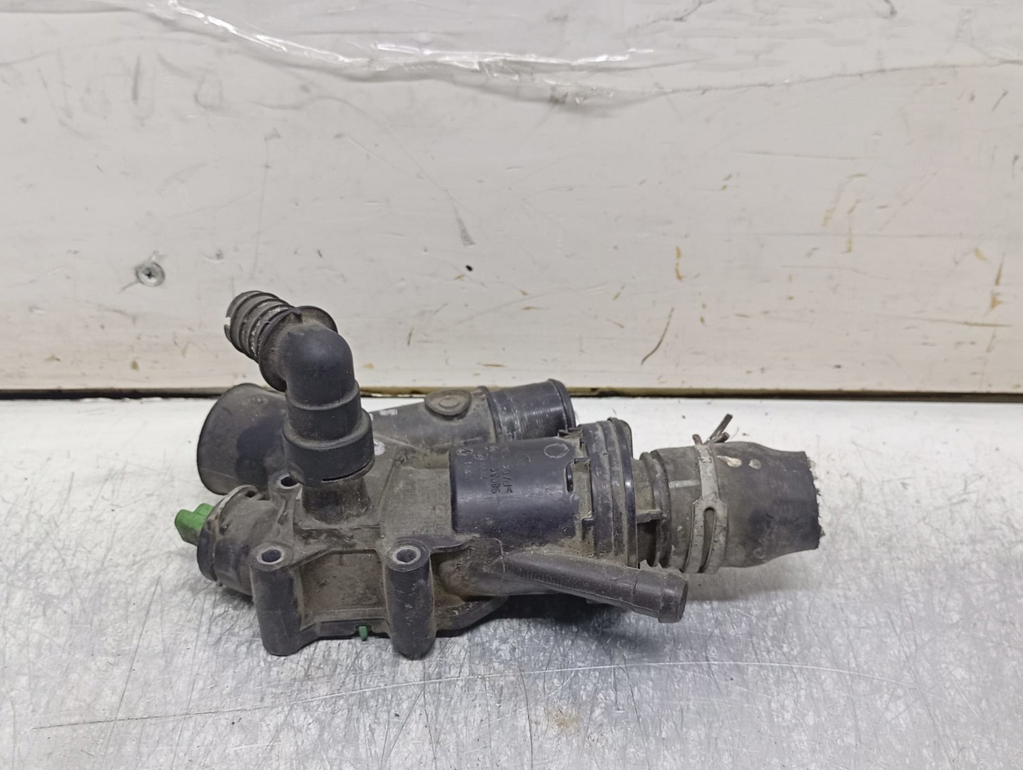 Carcasa termostat 9803648780 Ford Galaxy 2 (2006 - 2010)