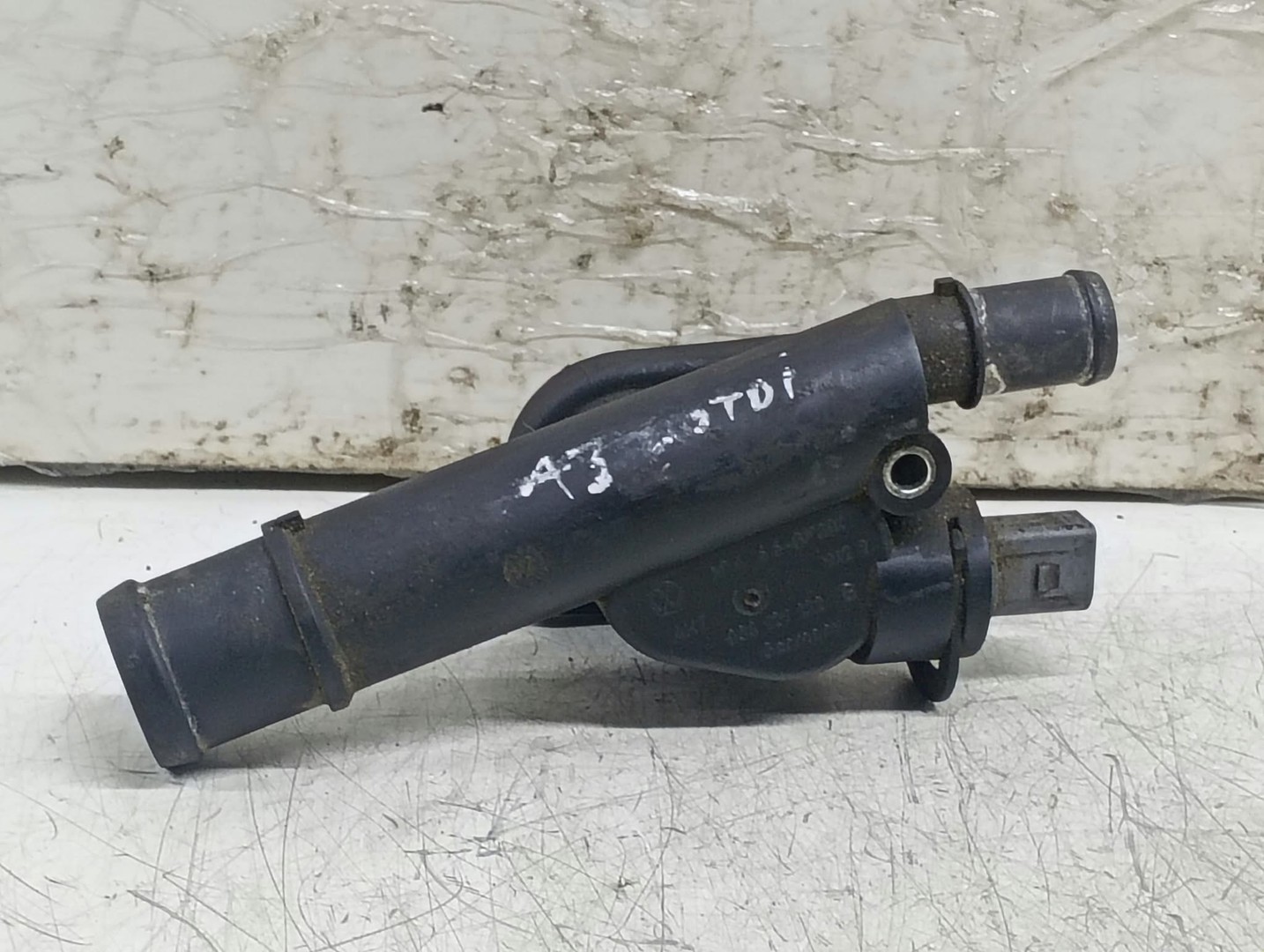 Flansa apa 038121132 Volkswagen Golf 5 (2003 - 2009)