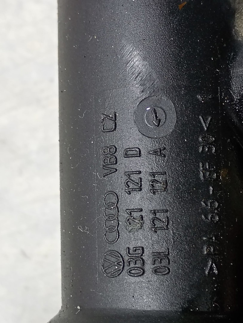 Carcasa termostat 03L121121A Volkswagen Passat B6 (2005 - 2010)