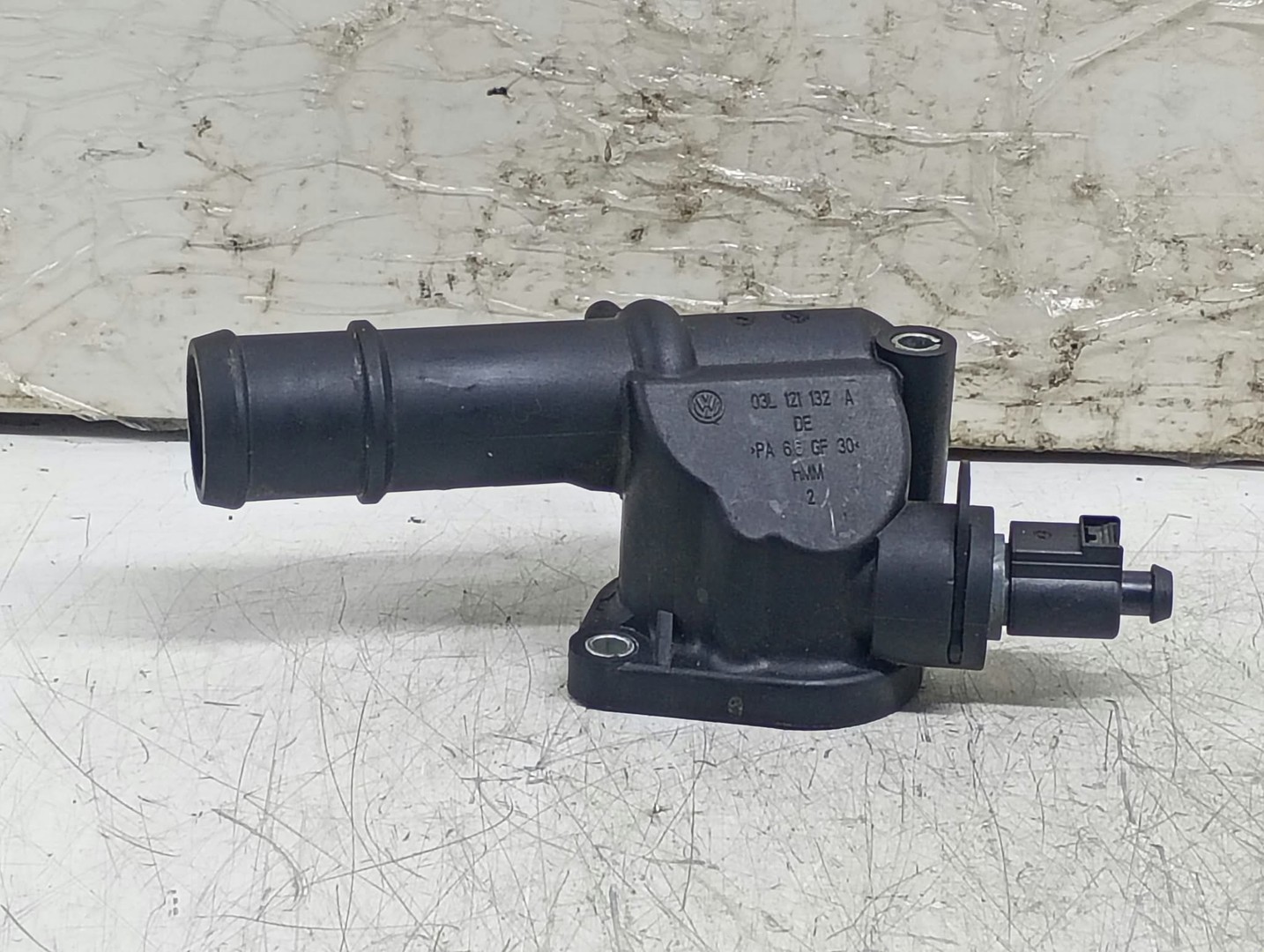 Carcasa termostat 03L121132A Audi A4 B8/8K (2007 - 2011)
